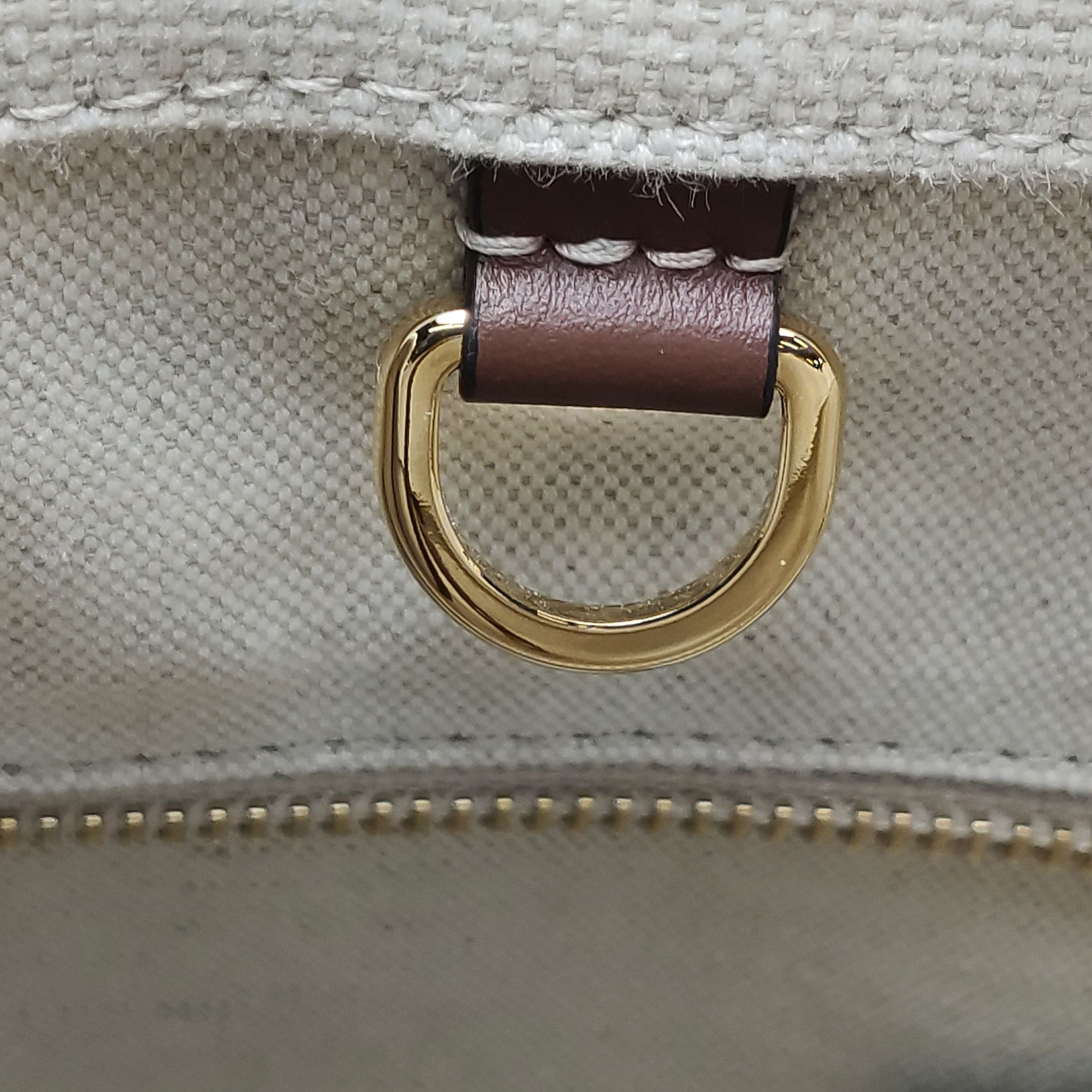 Burberry Burberry Women os Shoulder Bags Size ONE SIZE - 14 Thumbnail