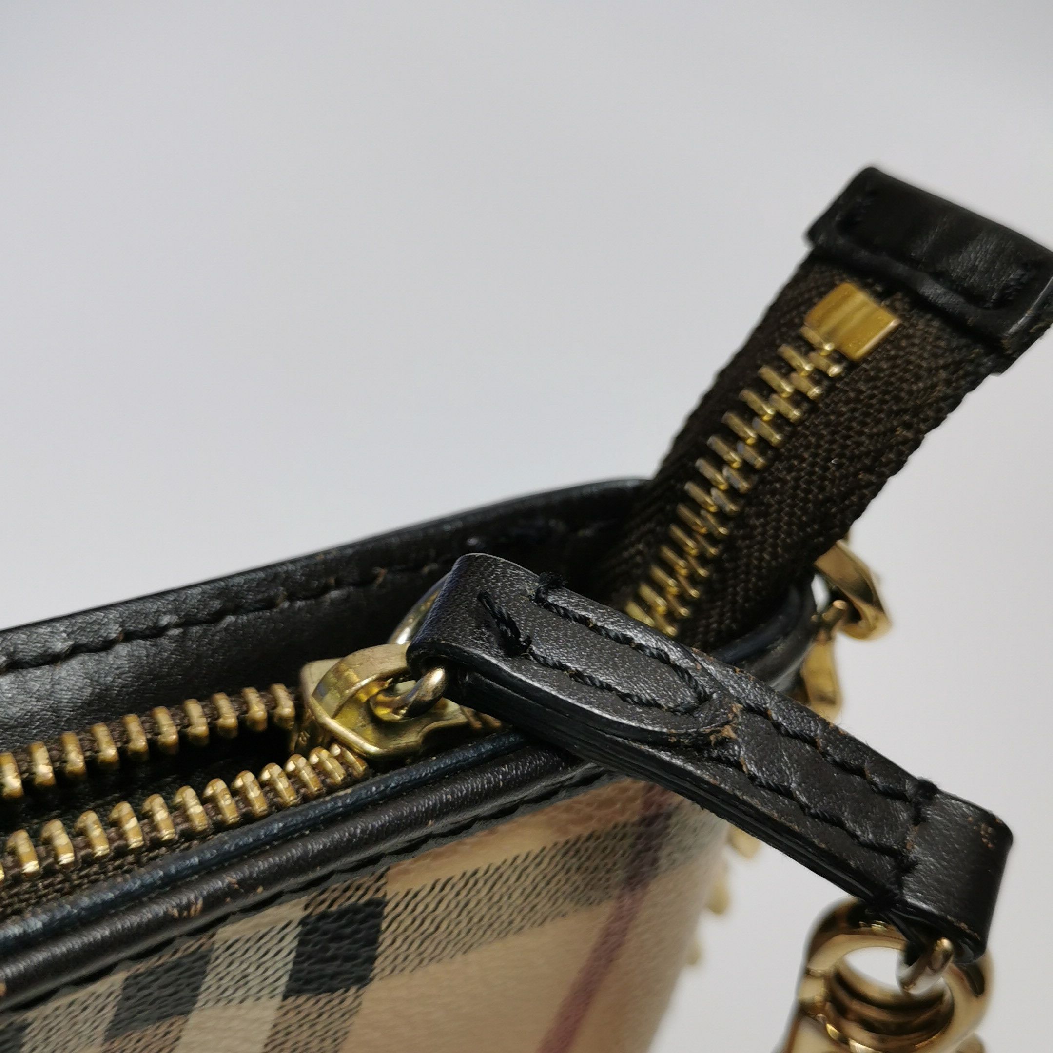 Burberry Burberry Women os Tote Bags Size ONE SIZE - 23 Thumbnail