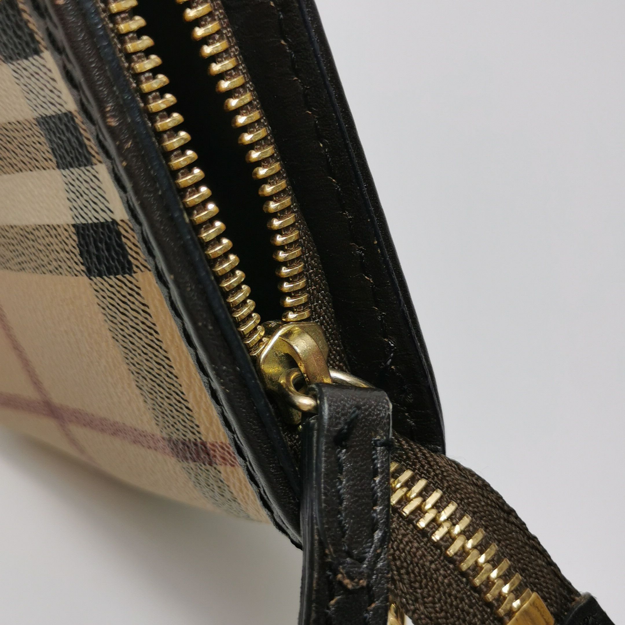 Burberry Burberry Women os Tote Bags Size ONE SIZE - 10 Thumbnail