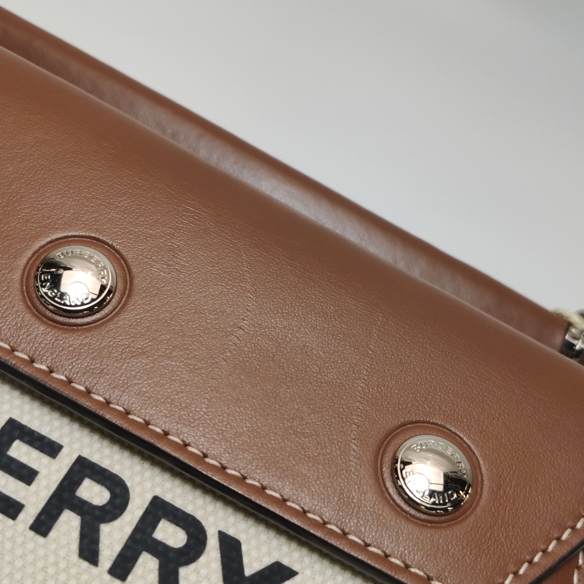 Burberry Burberry Women os Crossbody Bags Size ONE SIZE - 16 Thumbnail