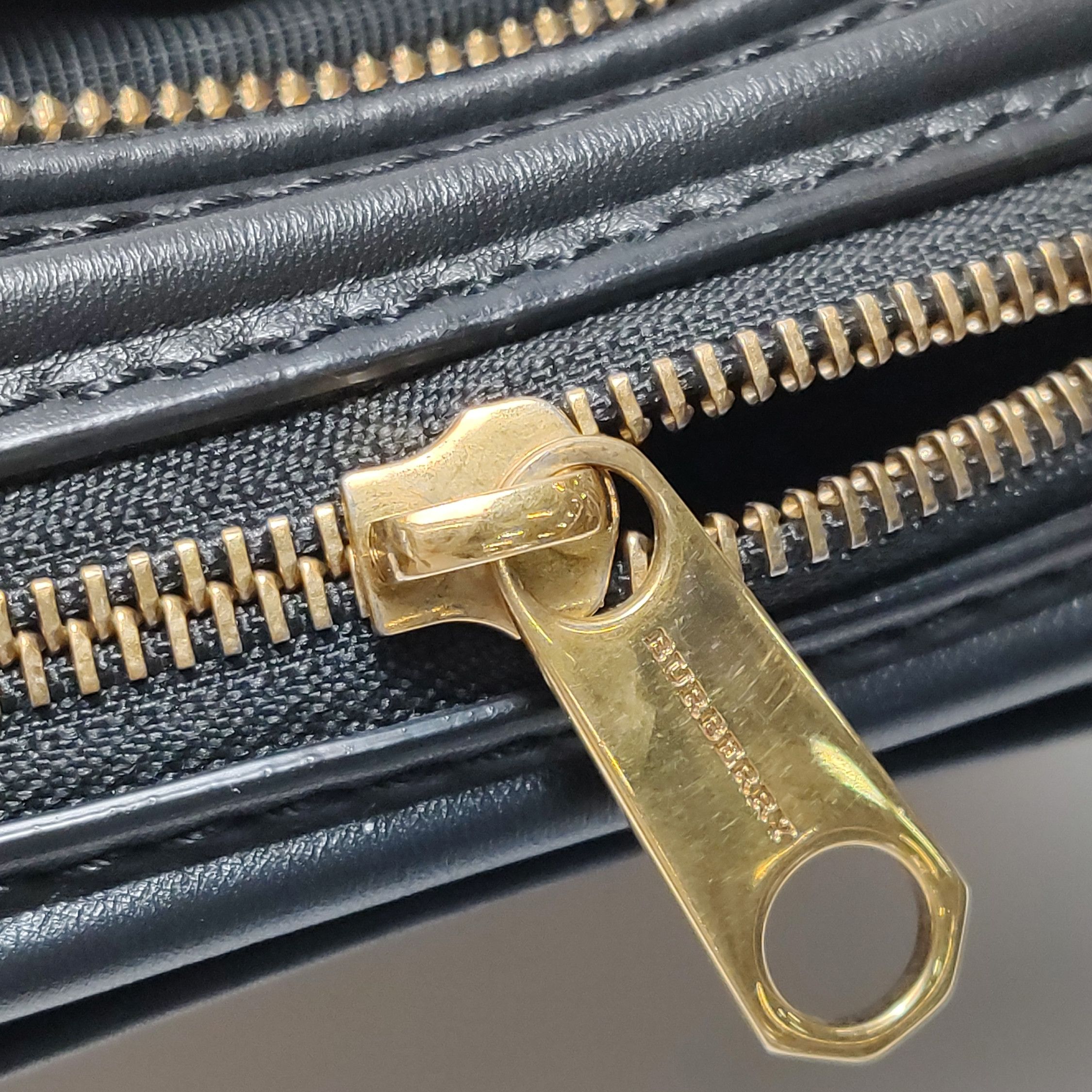 Burberry Burberry Women os Shoulder Bags Size ONE SIZE - 11 Thumbnail