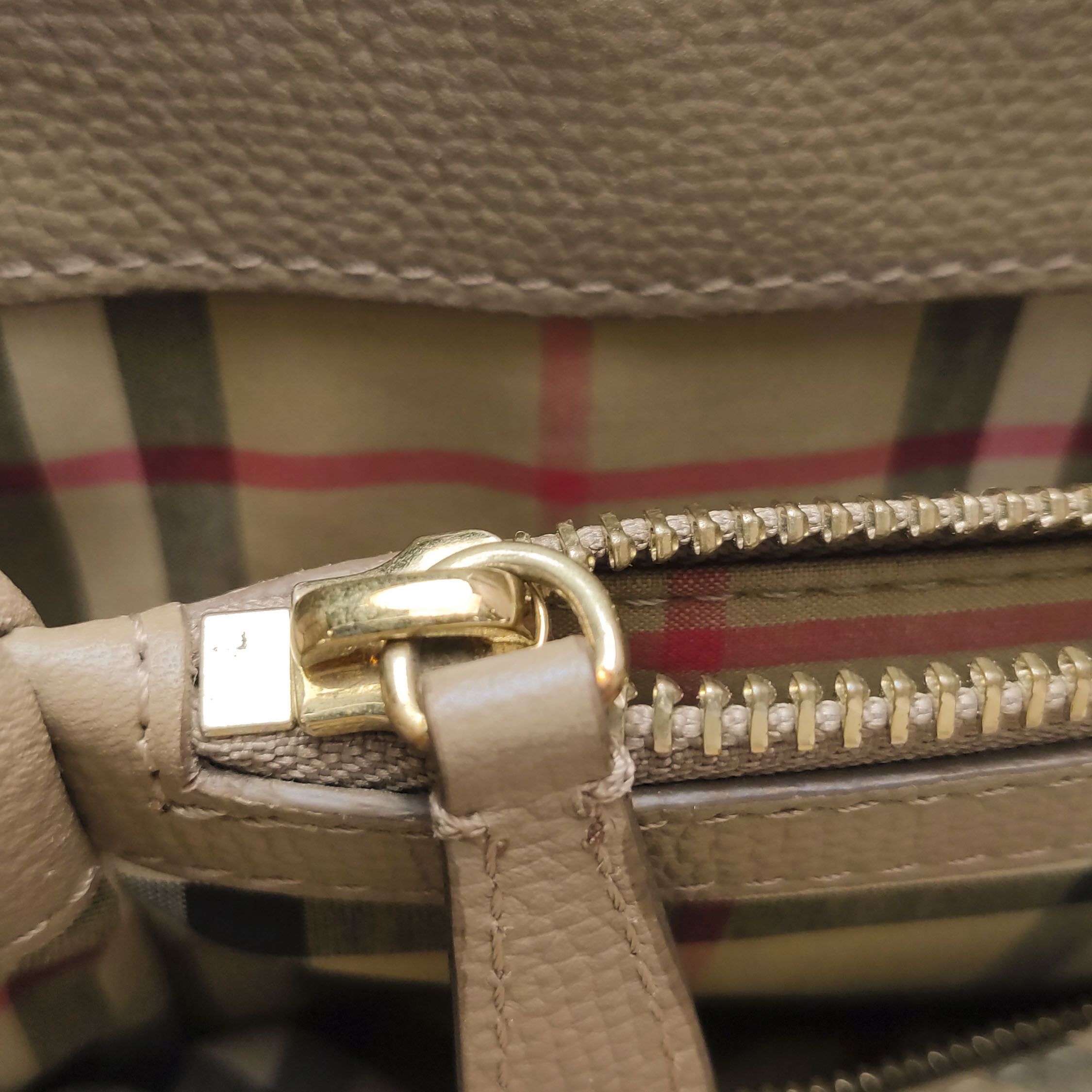 Burberry Burberry Women os Shoulder Bags Size ONE SIZE - 15 Thumbnail