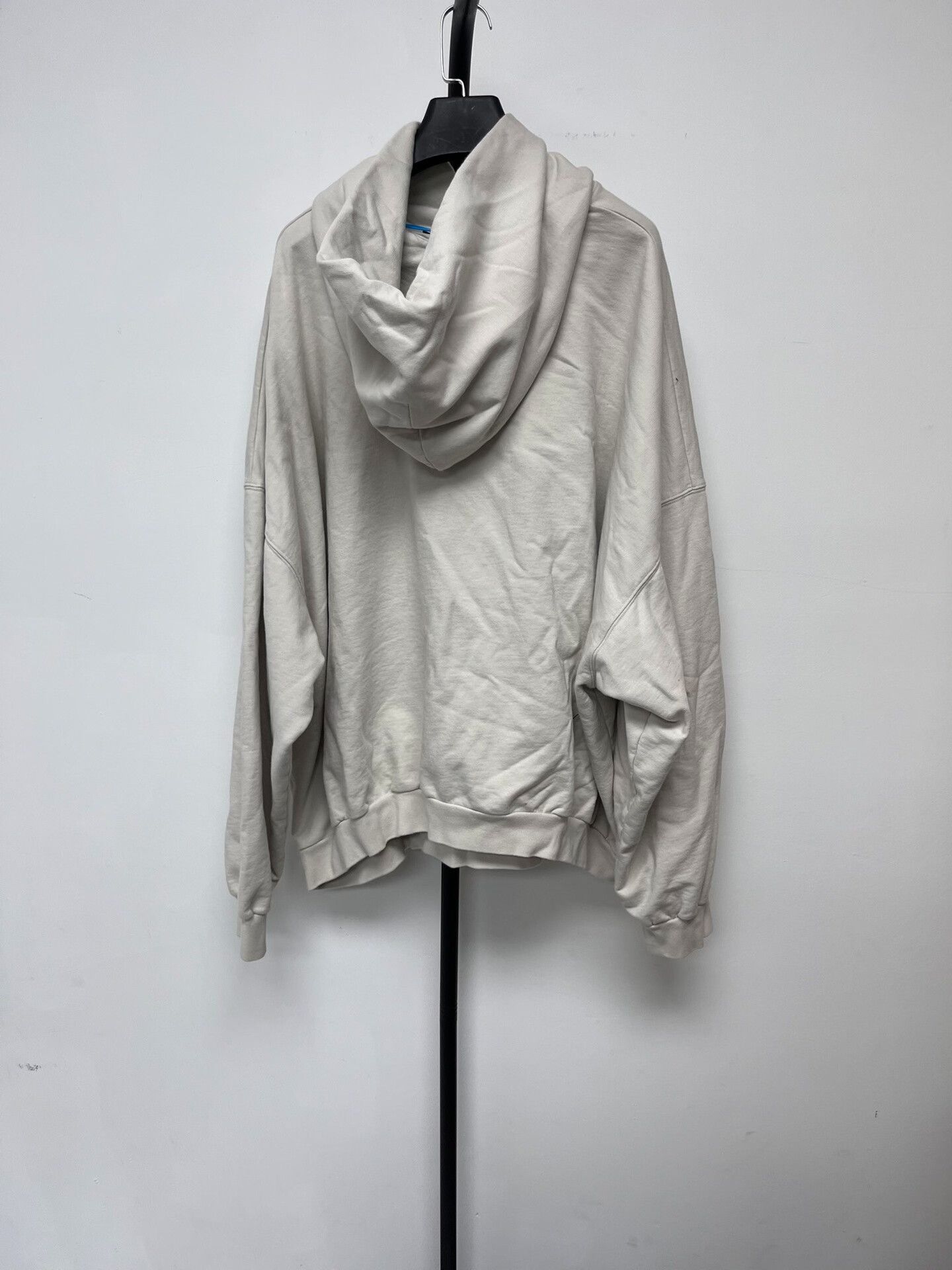 Balenciaga Balenciaga XXXL Logo Graphic Hoodie Size 3 Size US L / EU 52-54 / 3 - 3 Thumbnail