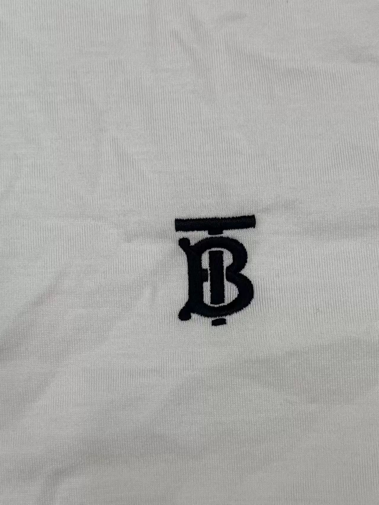 Burberry Burberry TB Monogram Motif T-Shirt White M Size US M / EU 48-50 / 2 - 4 Thumbnail