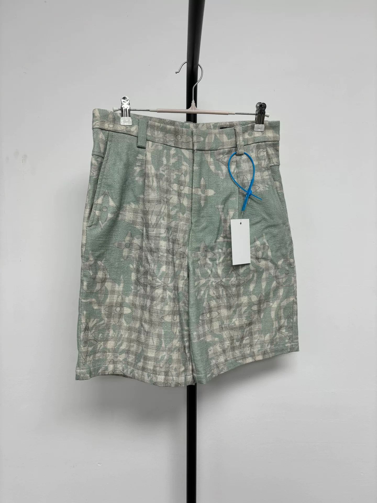 Louis Vuitton Louis Vuitton FW23 Monogram Check Shorts 44 Size US 28 / EU 44 - 2 Thumbnail