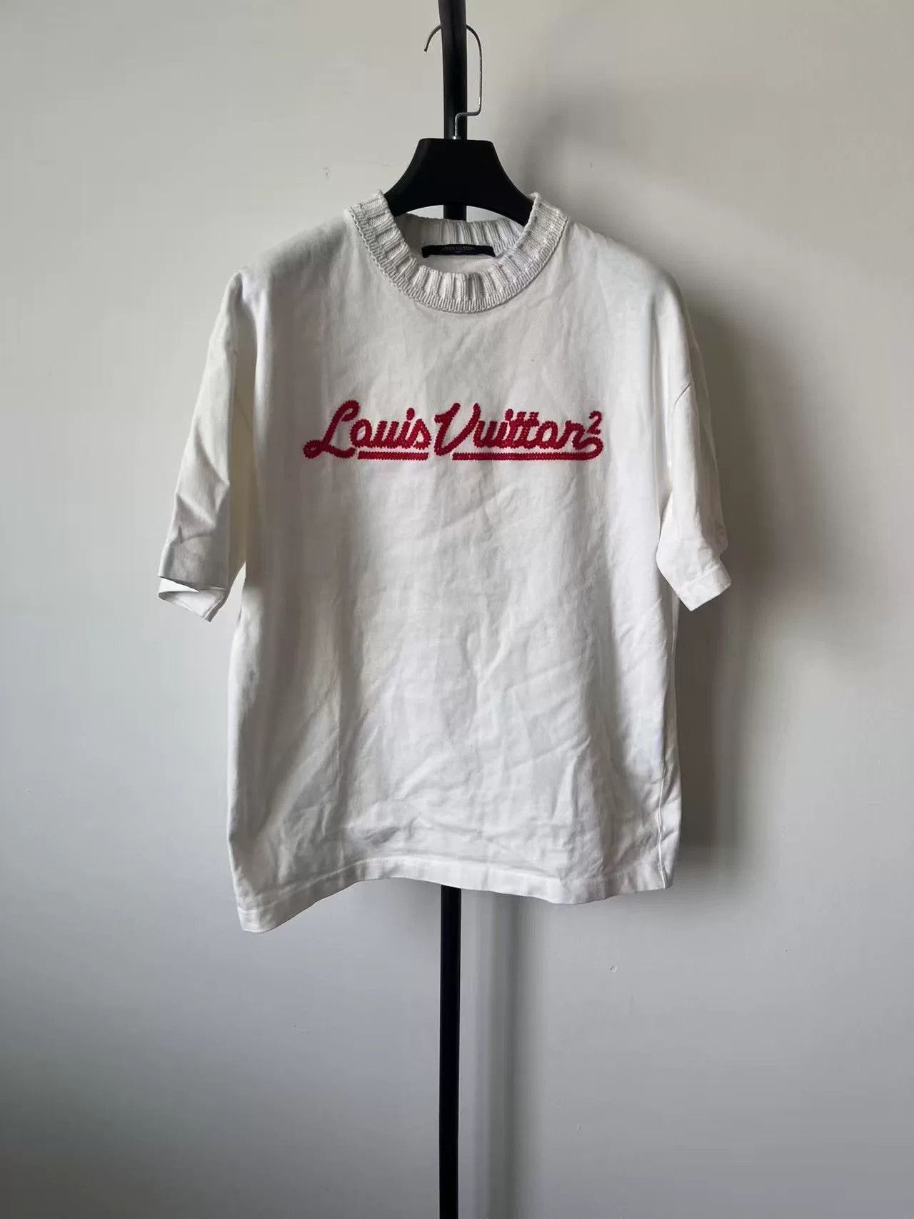 Louis Vuitton Louis Vuitton Red Script Logo T-Shirt Size S Size US S / EU 44-46 / 1 - 2 Thumbnail