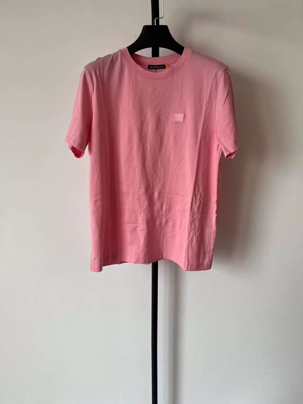Acne Studios Acne Studios Pink Face Patch T-Shirt Size M Size US M / EU 48-50 / 2 - 2 Thumbnail