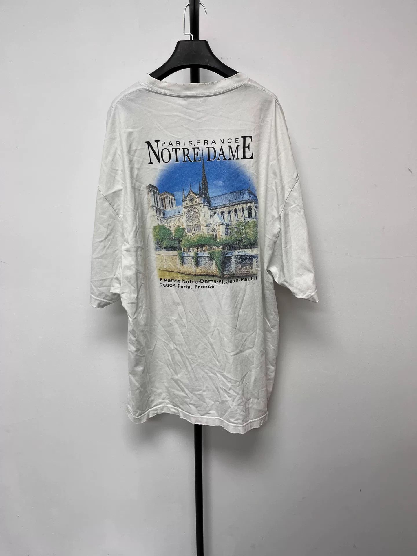 Balenciaga Balenciaga Sacre Coeur Notre Dame Graphic T-Shirt XS Size XS / US 0-2 / IT 36-38 - 3 Thumbnail