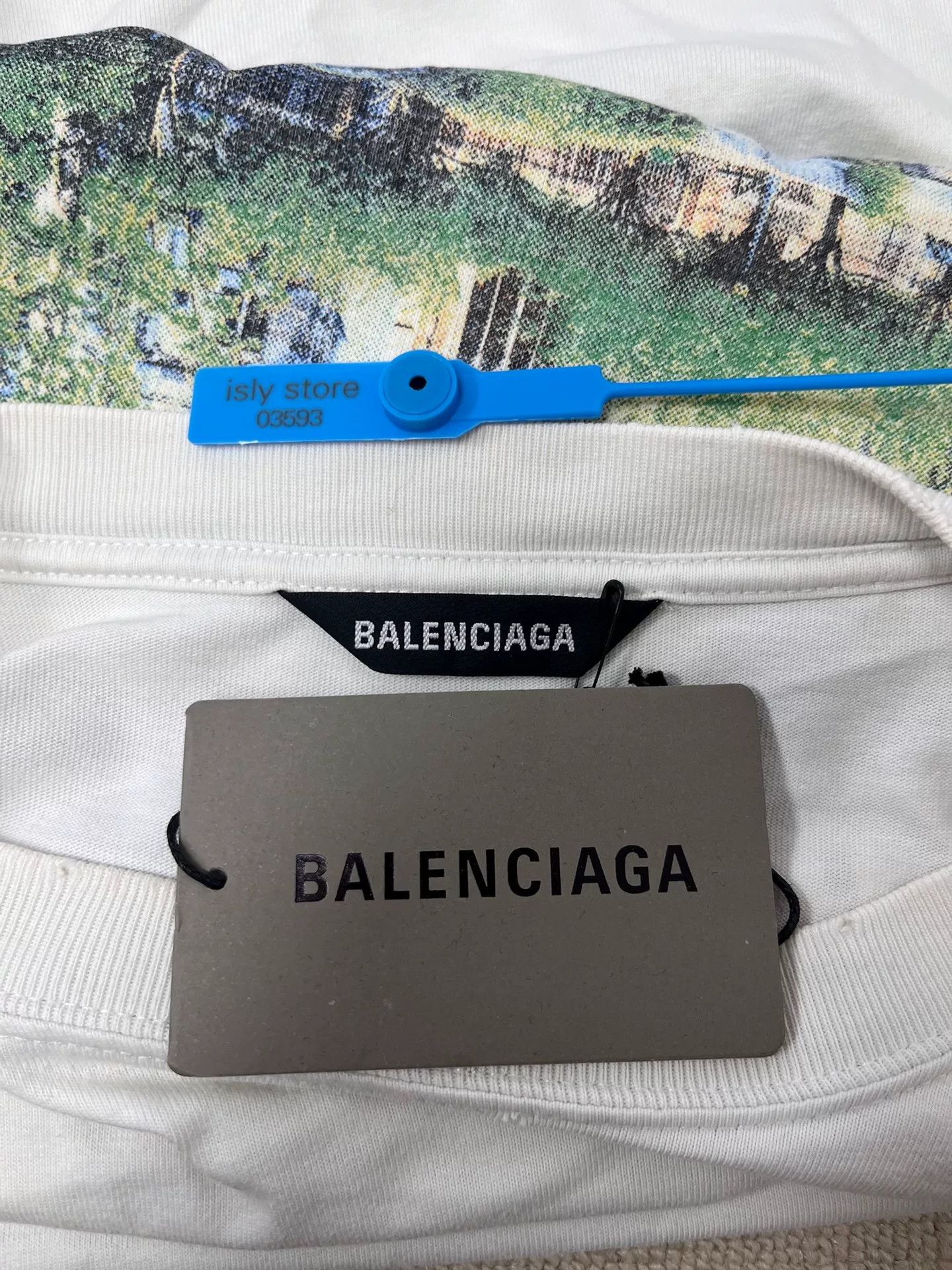 Balenciaga Balenciaga Sacre Coeur Notre Dame Graphic T-Shirt XS Size XS / US 0-2 / IT 36-38 - 6 Thumbnail