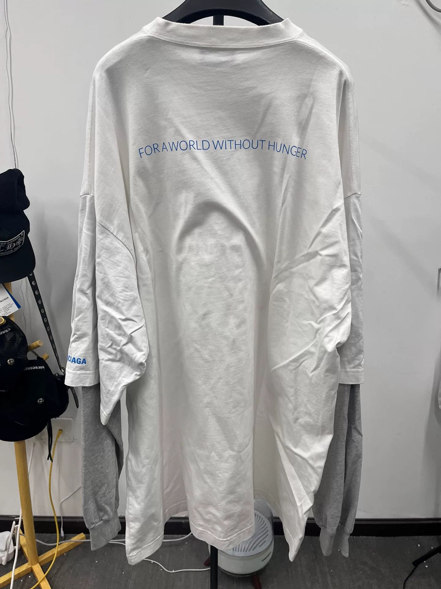 Balenciaga Balenciaga WFP Double Sleeve Long Sleeve T-Shirt Size 5 Size US XXL / EU 58 / 5 - 3 Thumbnail