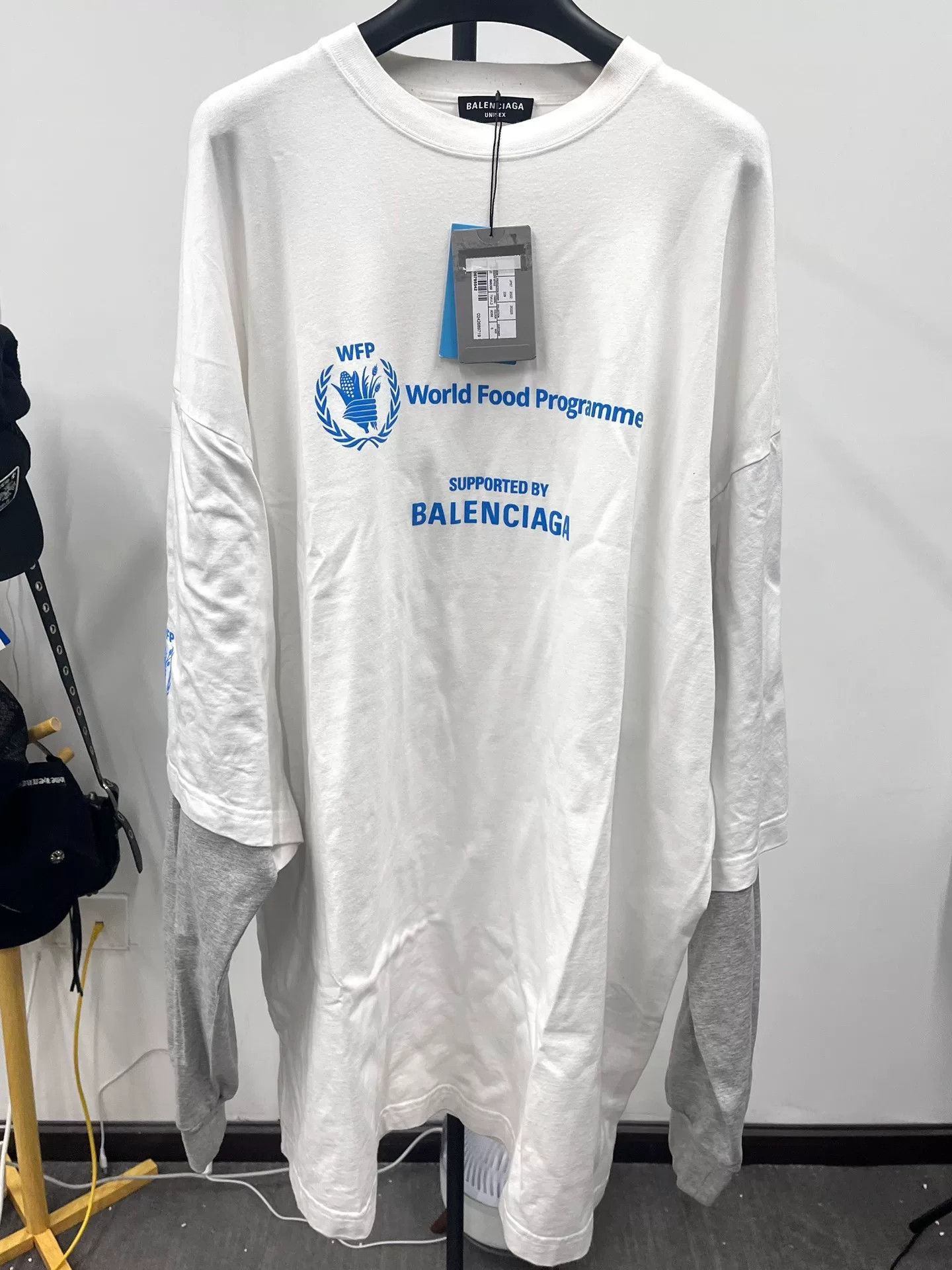 Balenciaga Balenciaga WFP Double Sleeve Long Sleeve T-Shirt Size 5 Size US XXL / EU 58 / 5 - 2 Thumbnail