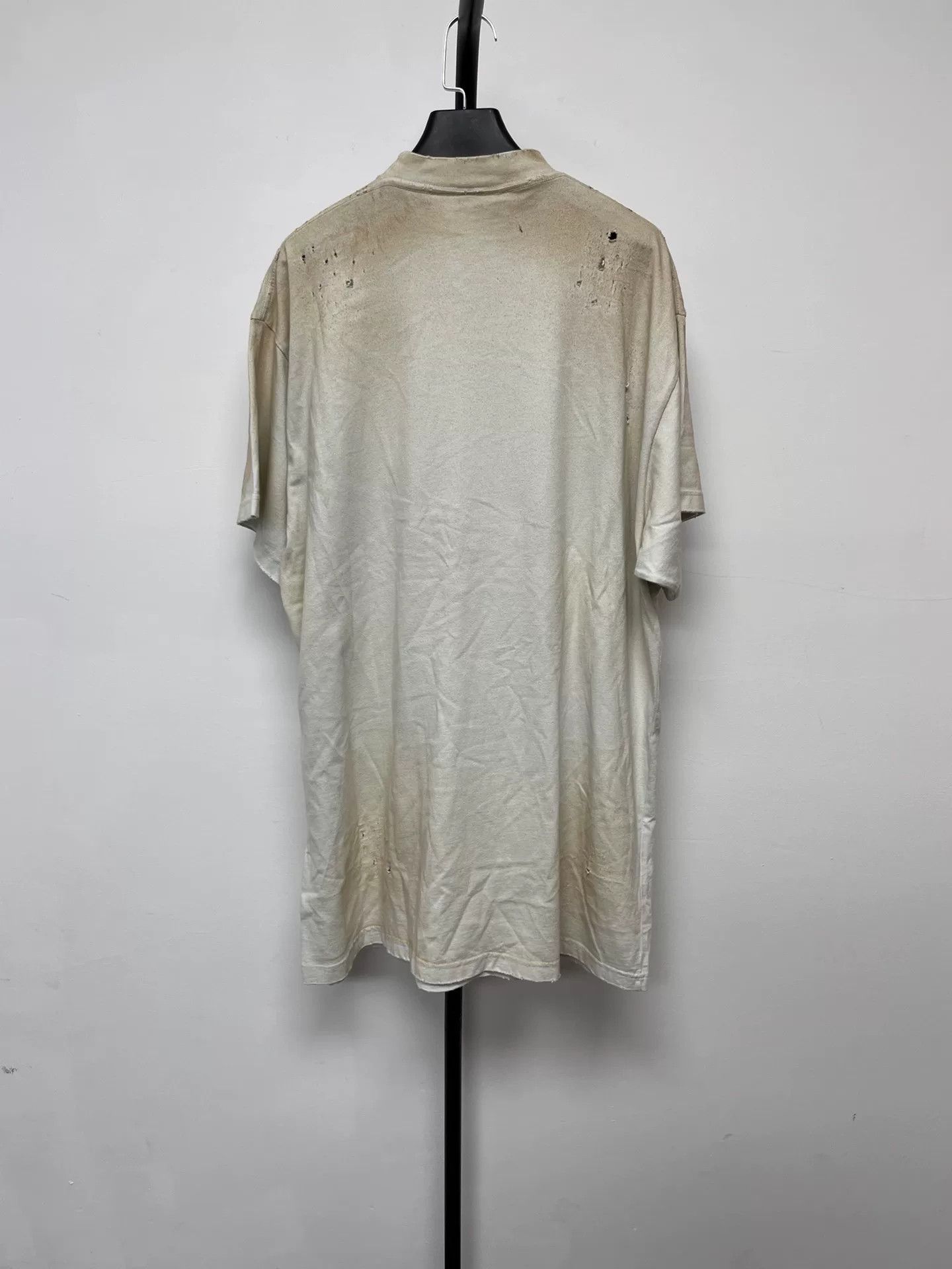 Balenciaga Balenciaga Distressed Crest T-Shirt Size 1 Size US S / EU 44-46 / 1 - 3 Thumbnail