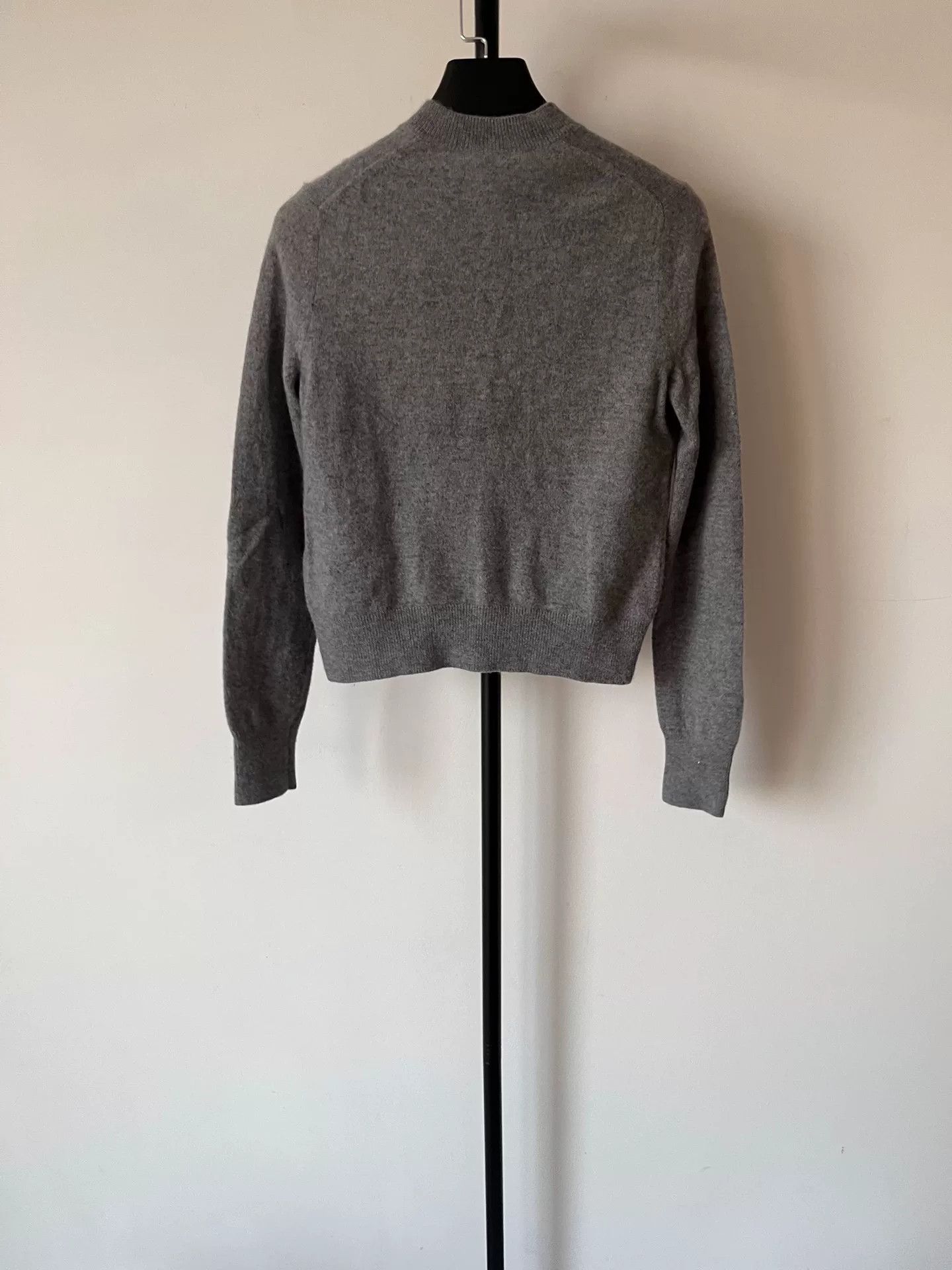 Acne Studios Acne Studios Gray Wool Face Patch Cardigan XS Size XS / US 0-2 / IT 36-38 - 3 Thumbnail