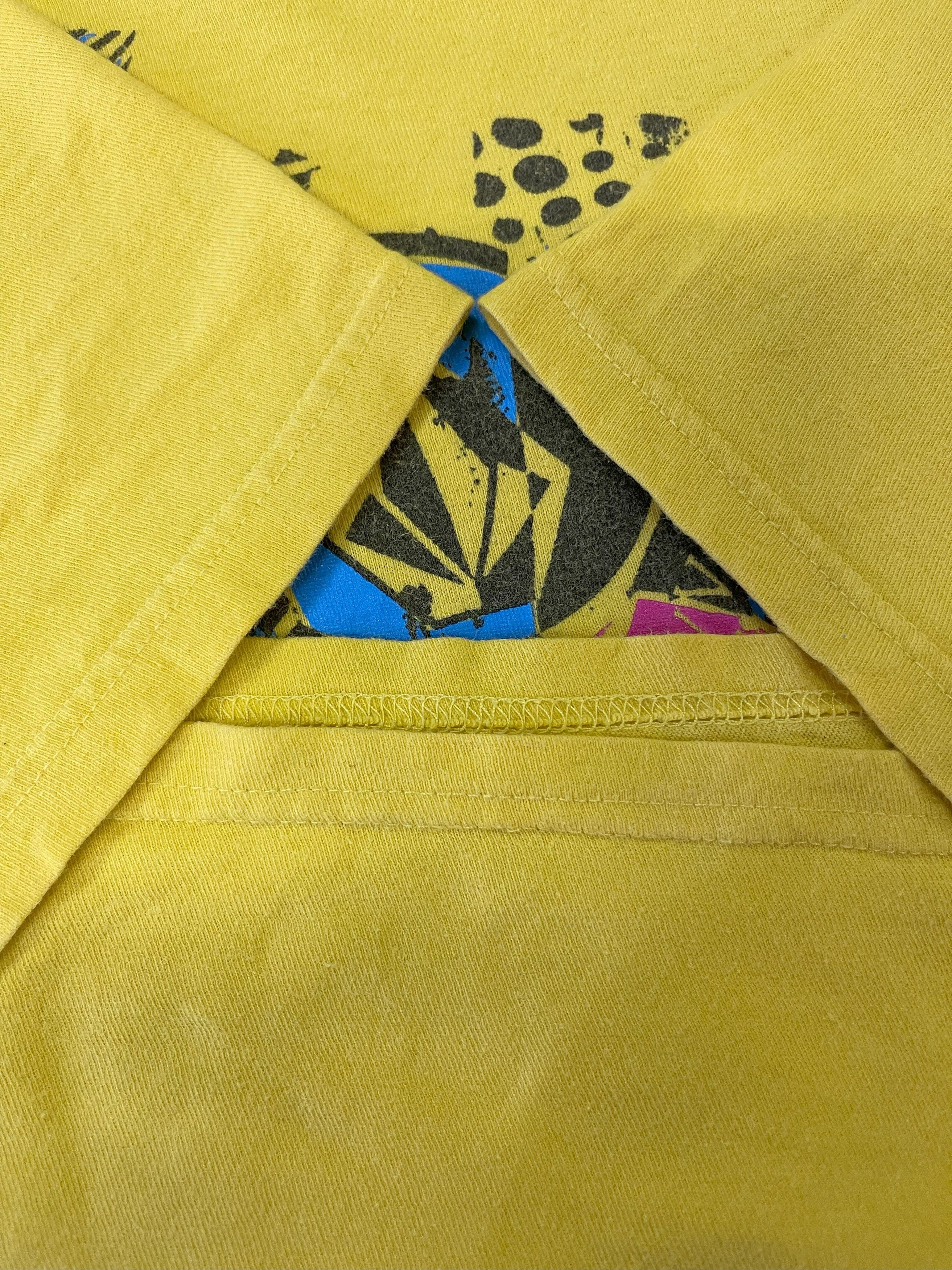 Volcom Volcom Graphic T-Shirt Yellow Size XL Size US XL / EU 56 / 4 - 5 Thumbnail