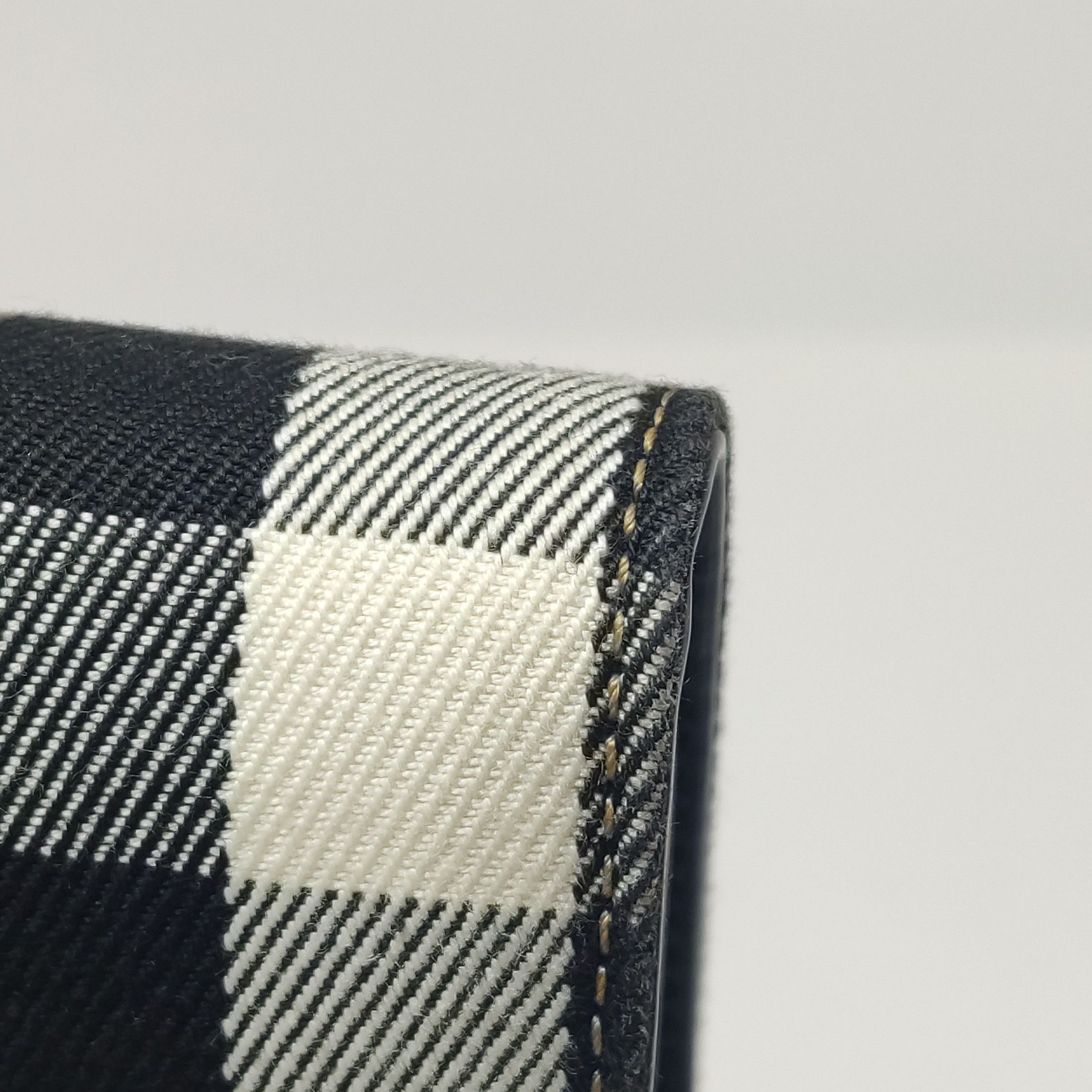 Burberry Burberry Women os Shoulder Bags Size ONE SIZE - 18 Thumbnail
