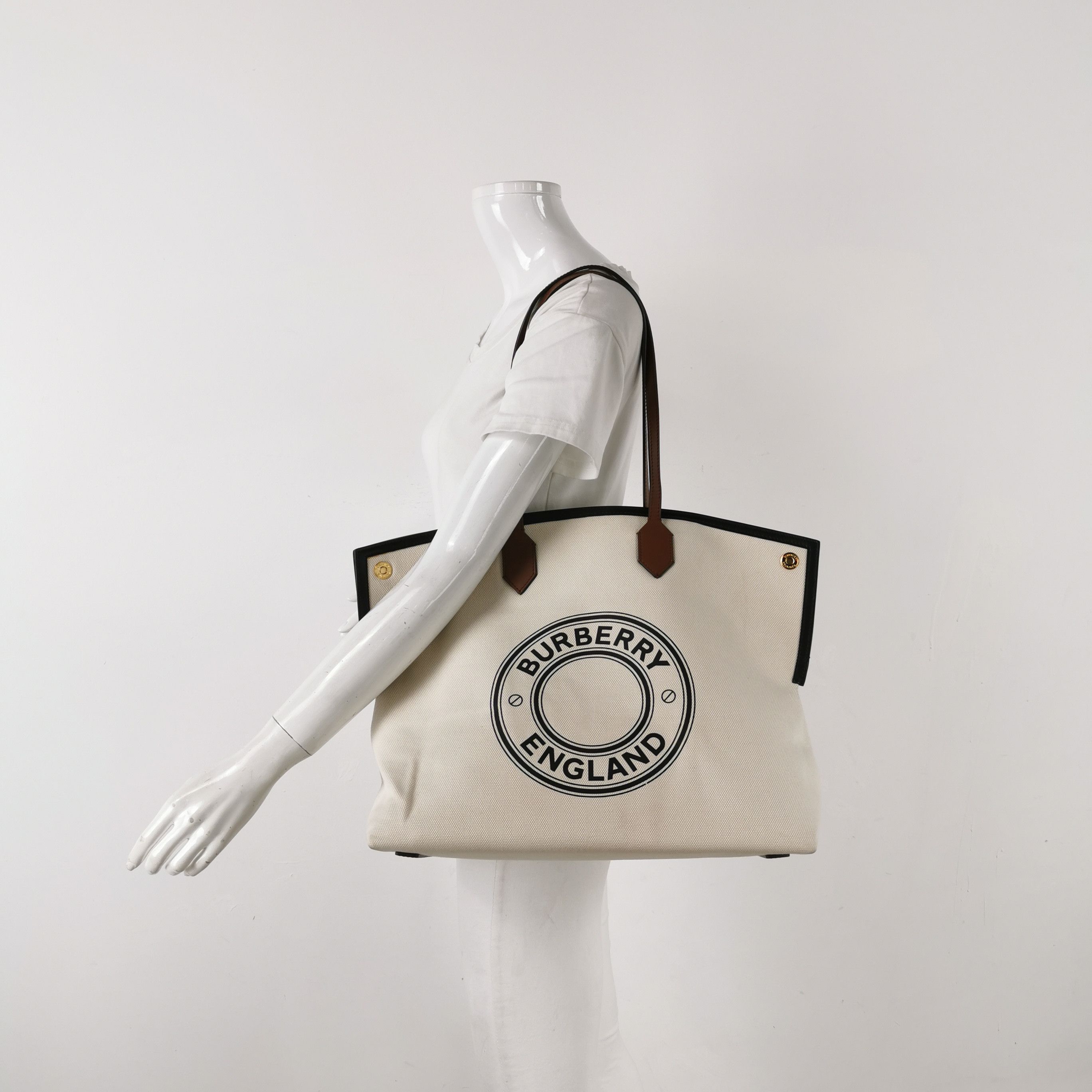 Burberry Burberry Women os Shoulder Bags Size ONE SIZE - 2 Thumbnail