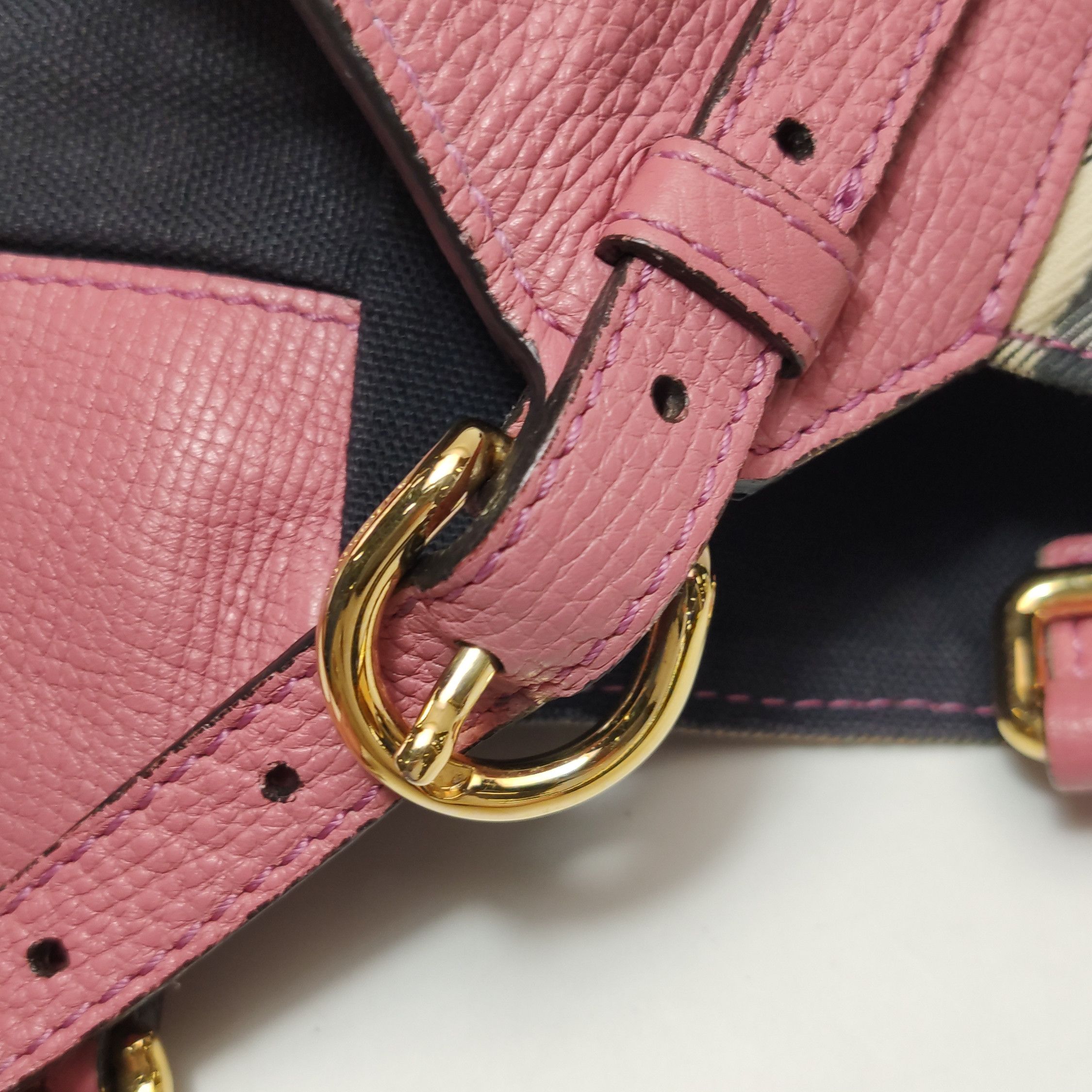 Burberry Burberry Women os Shoulder Bags Size ONE SIZE - 17 Thumbnail