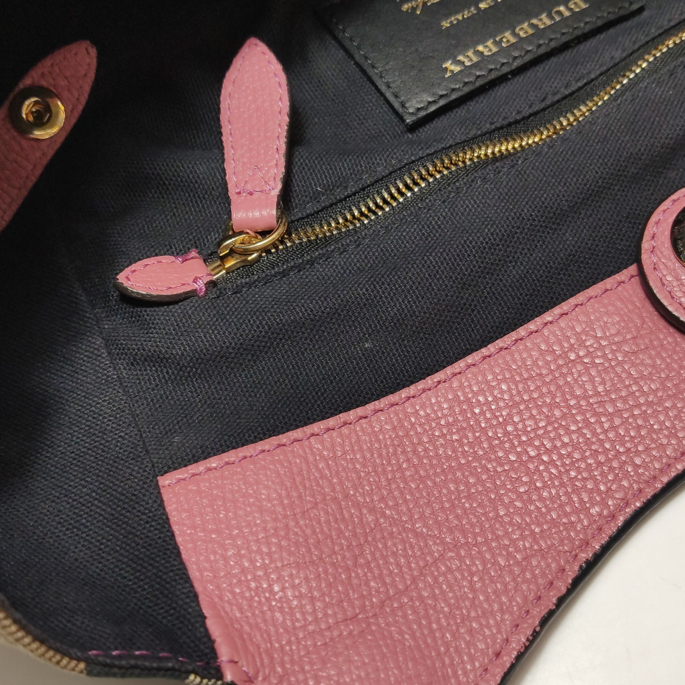 Burberry Burberry Women os Shoulder Bags Size ONE SIZE - 10 Thumbnail