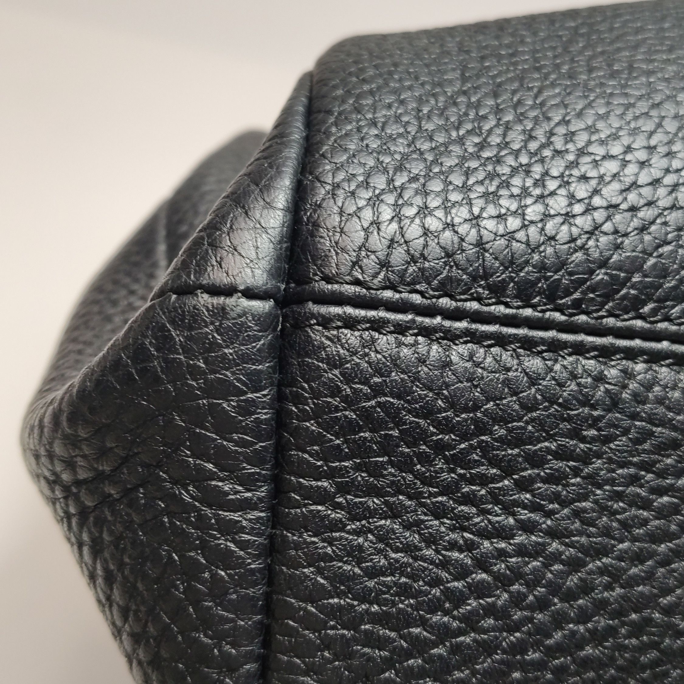 Burberry Burberry Women os Shoulder Bags Size ONE SIZE - 16 Thumbnail