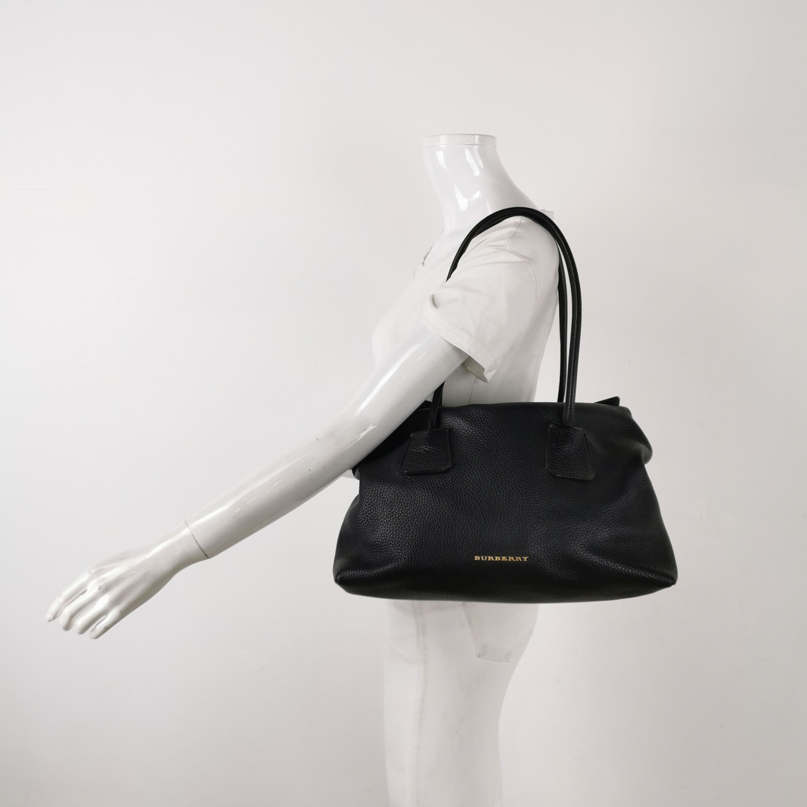 Burberry Burberry Women os Shoulder Bags Size ONE SIZE - 2 Thumbnail