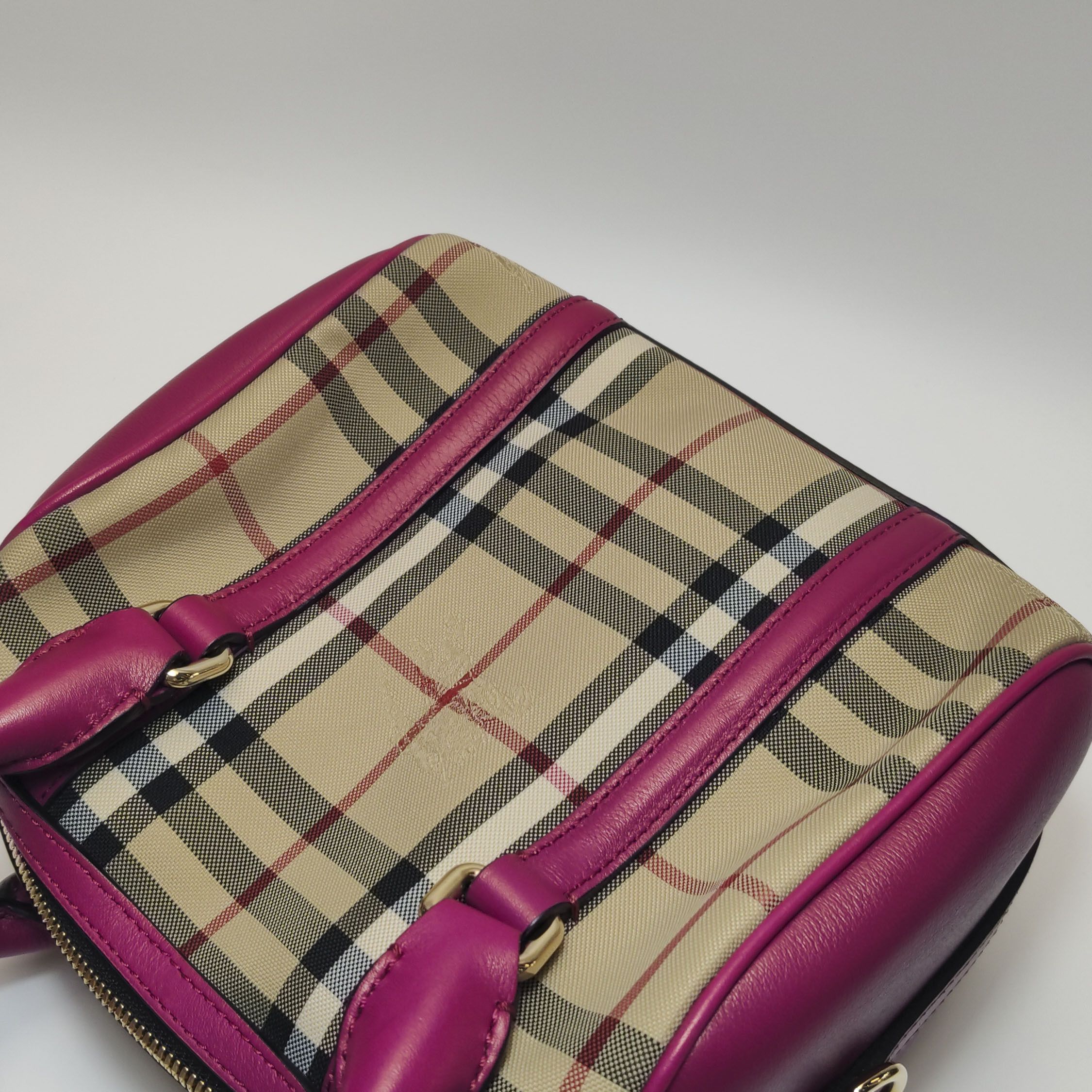 Burberry Burberry Women os Shoulder Bags Size ONE SIZE - 18 Thumbnail