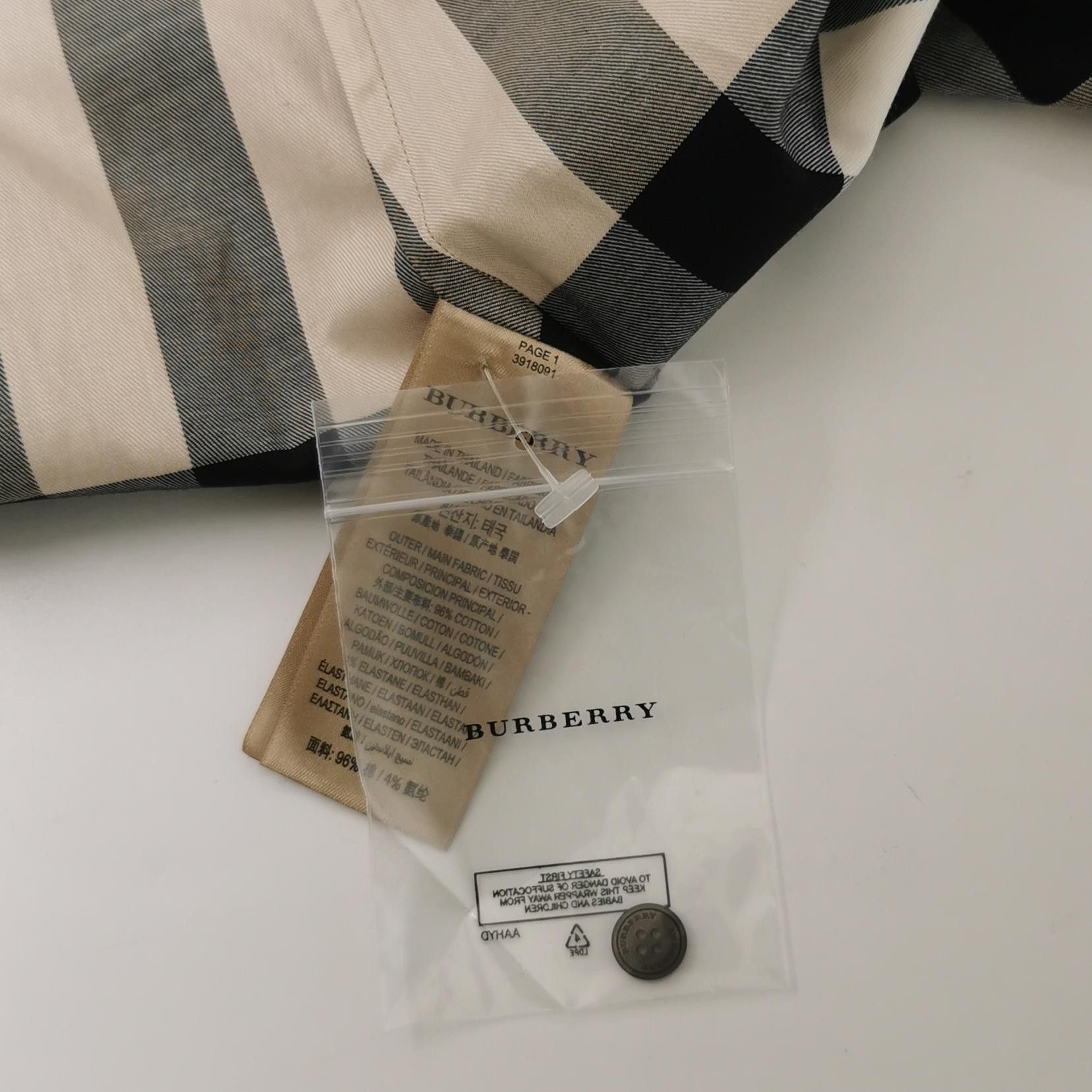 Burberry Burberry Women s Button Ups Size S / US 4 / IT 40 - 5 Thumbnail