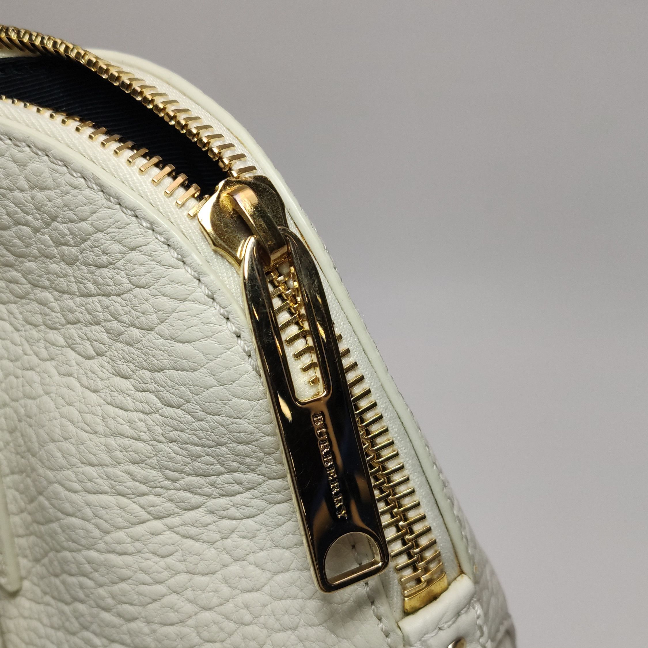Burberry Burberry Women os Shoulder Bags Size ONE SIZE - 13 Thumbnail