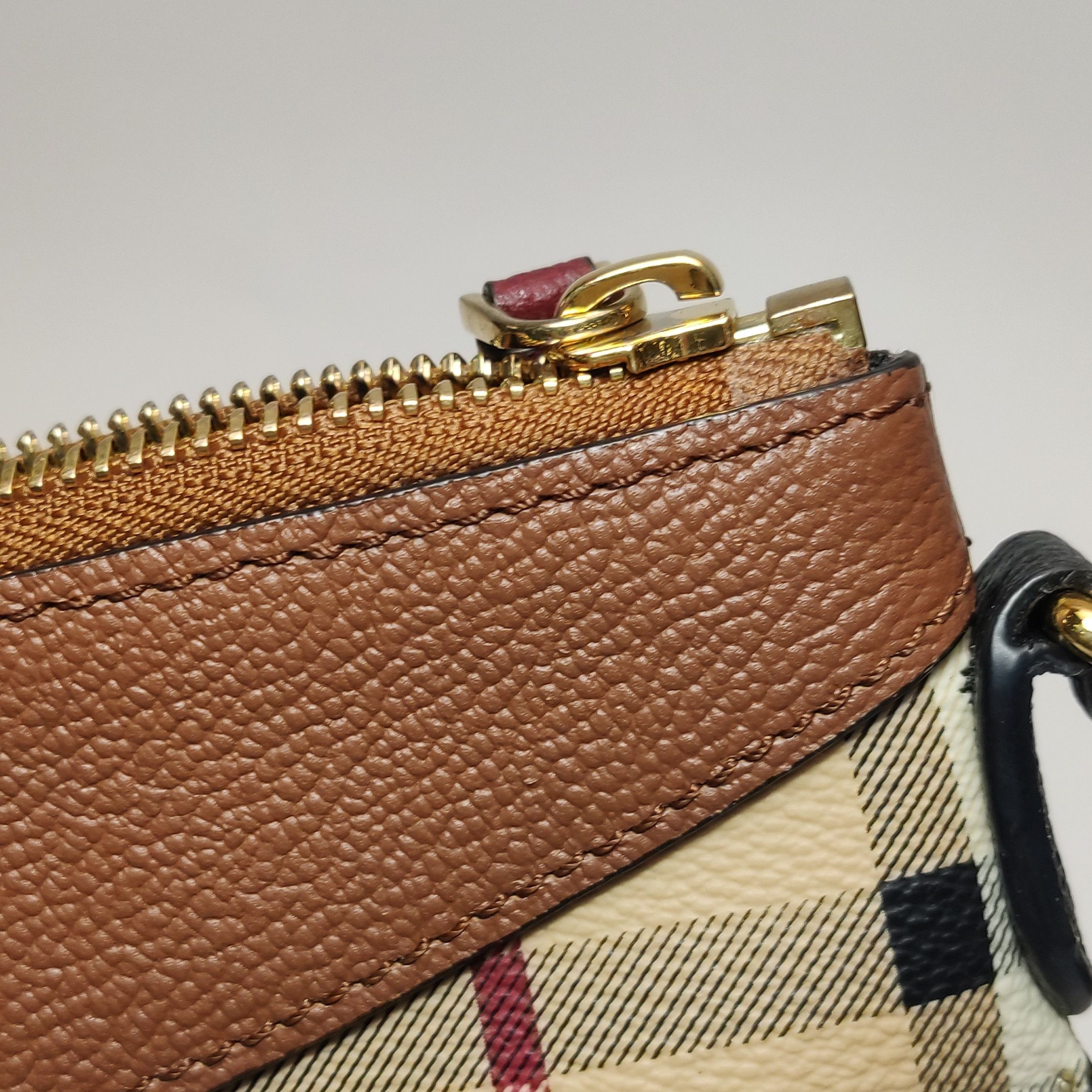 Burberry Burberry Women os Shoulder Bags Size ONE SIZE - 19 Thumbnail
