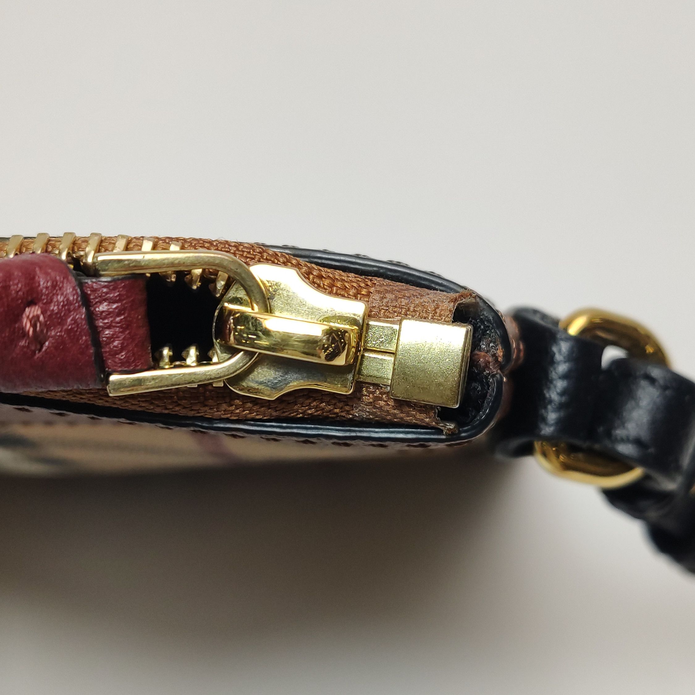 Burberry Burberry Women os Shoulder Bags Size ONE SIZE - 12 Thumbnail