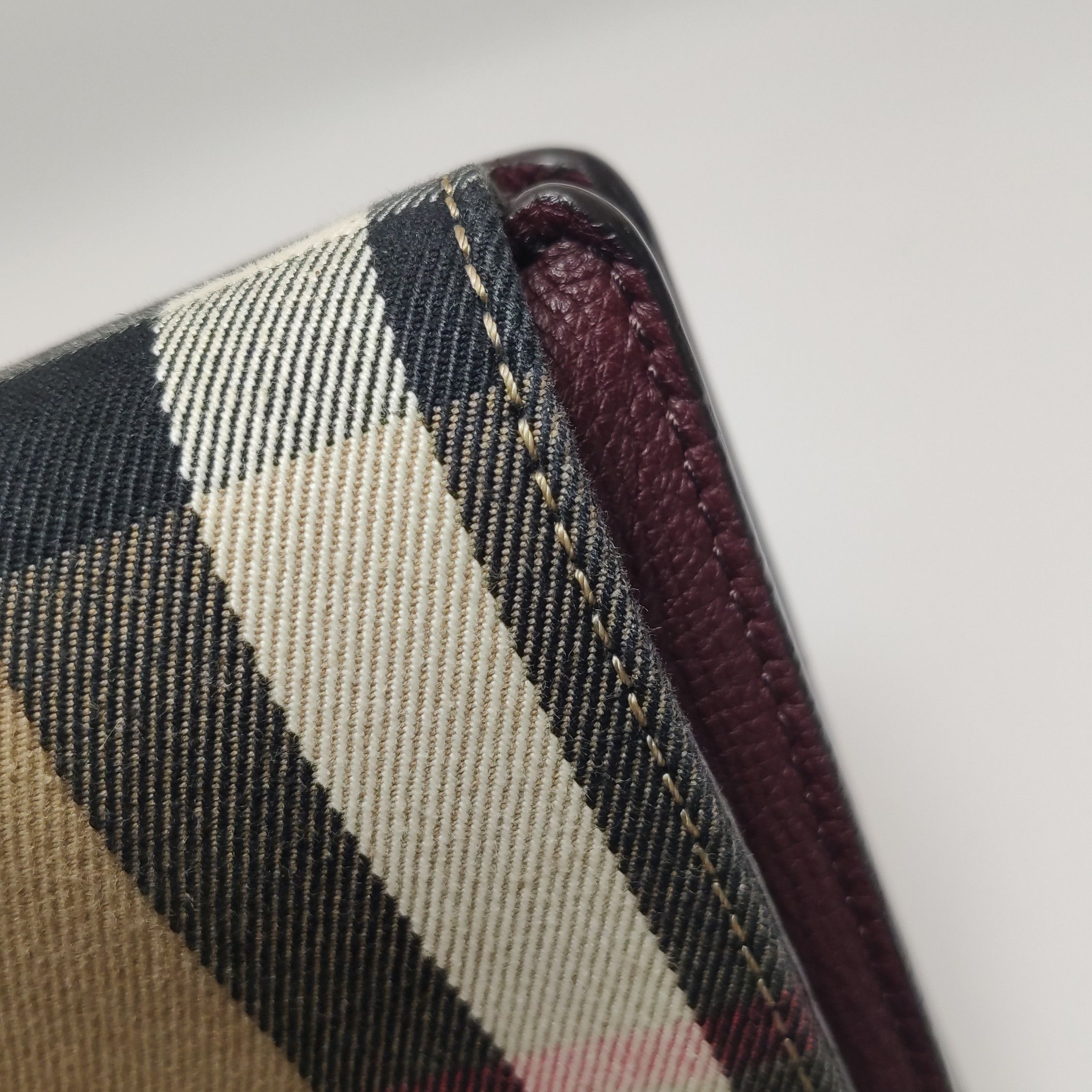 Burberry Burberry Women os Shoulder Bags Size ONE SIZE - 19 Thumbnail