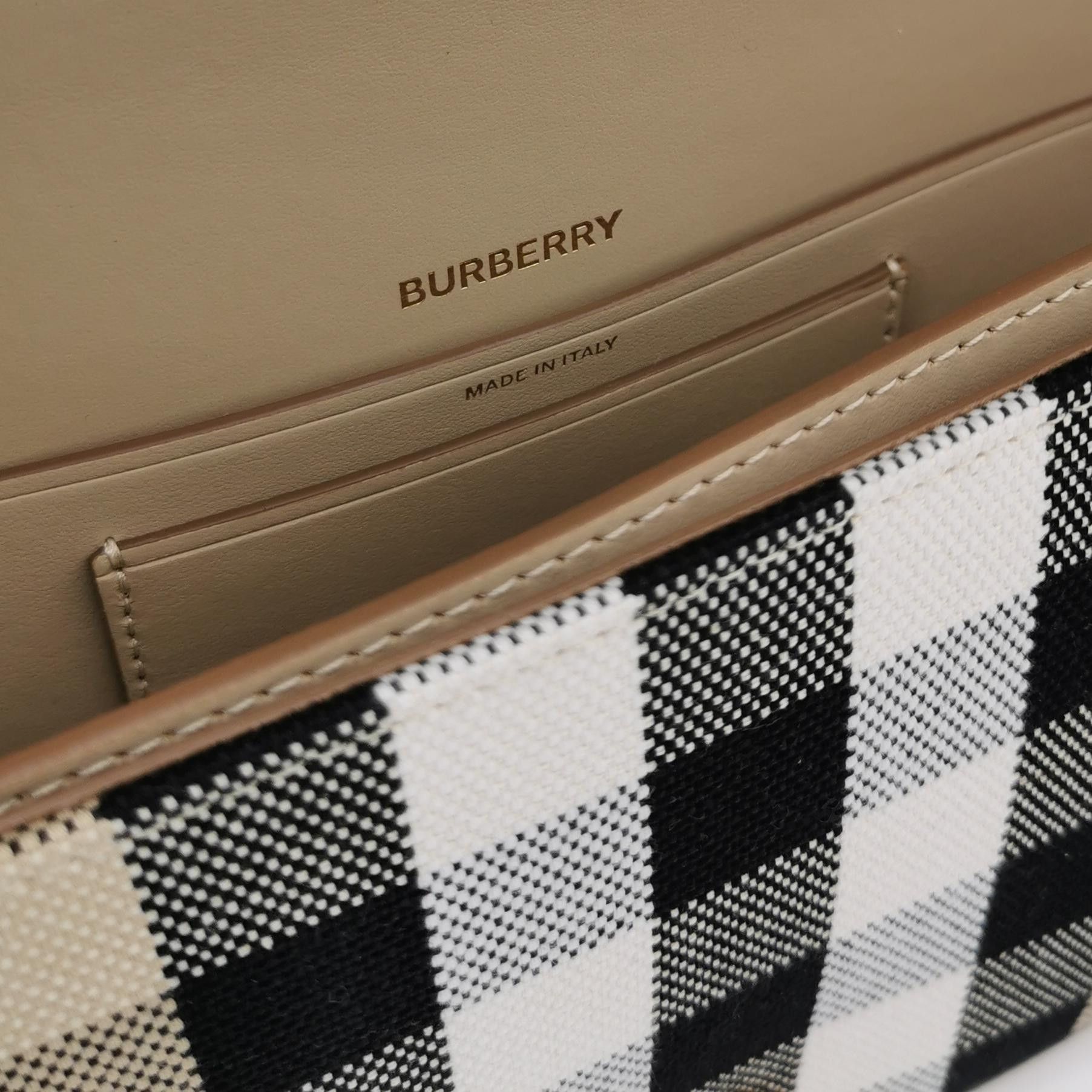 Burberry Burberry Women os Shoulder Bags Size ONE SIZE - 7 Thumbnail