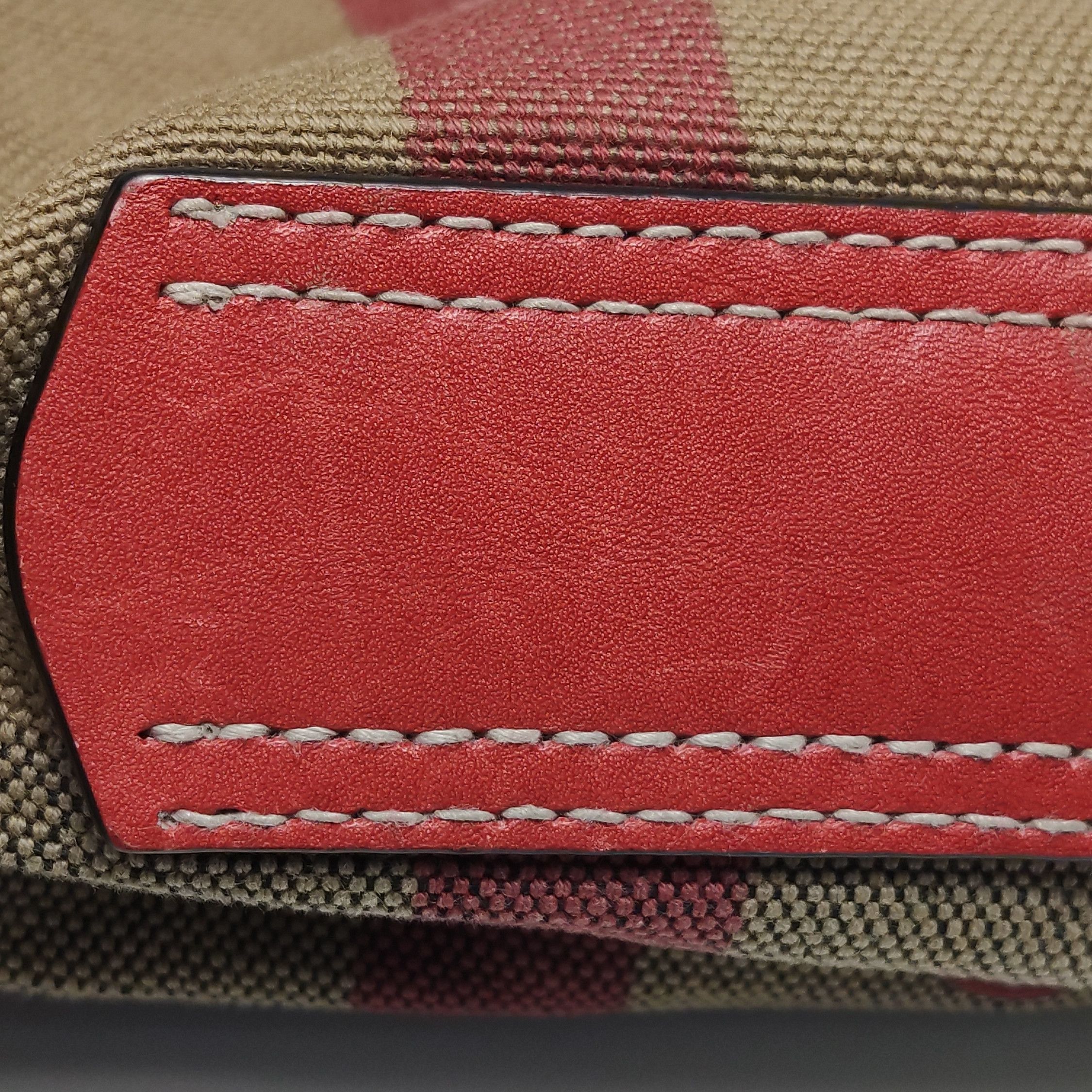 Burberry Burberry Women os Shoulder Bags Size ONE SIZE - 18 Thumbnail
