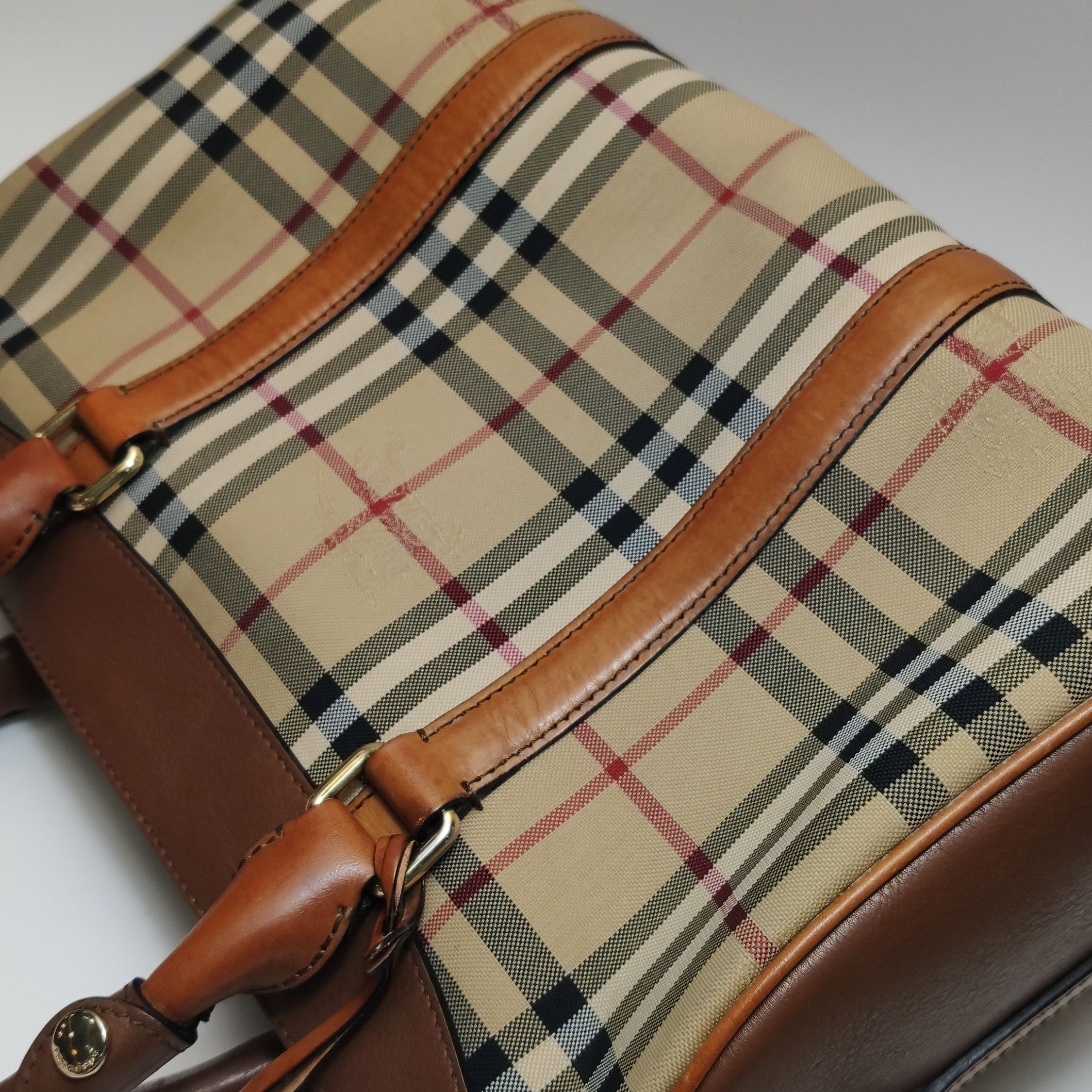 Burberry Burberry Women os Shoulder Bags Size ONE SIZE - 24 Thumbnail