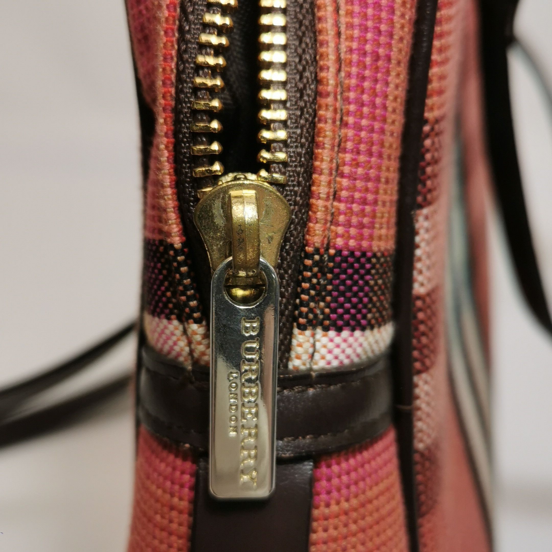 Burberry Burberry Women os Shoulder Bags Size ONE SIZE - 12 Thumbnail