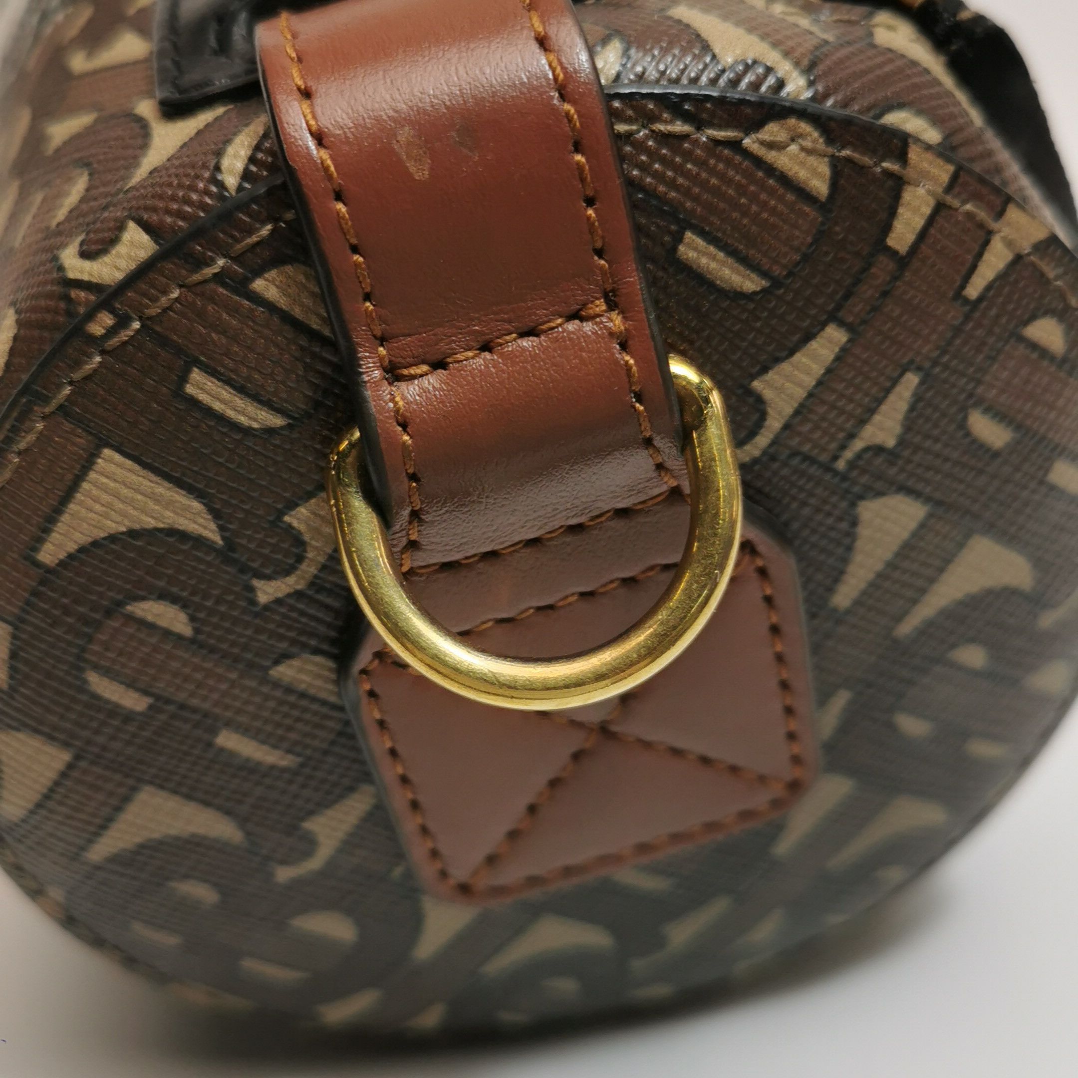 Burberry Burberry Women os Shoulder Bags Size ONE SIZE - 18 Thumbnail