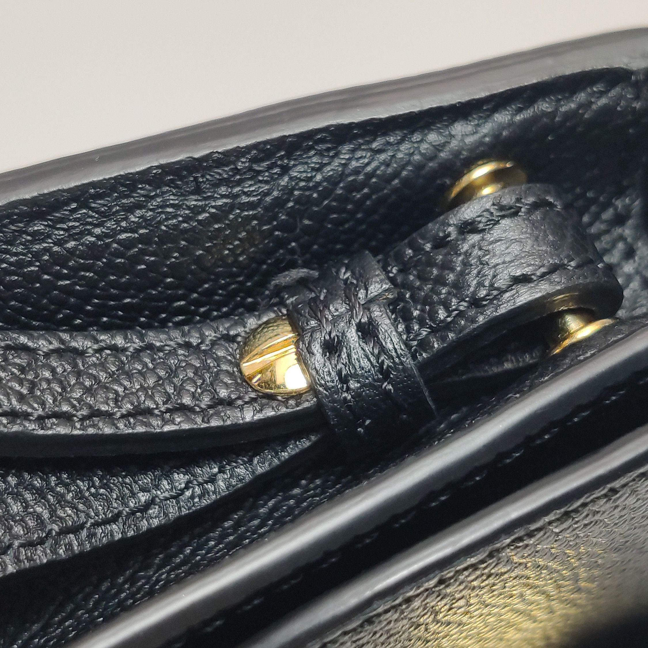 Burberry Burberry Women os Shoulder Bags Size ONE SIZE - 11 Thumbnail