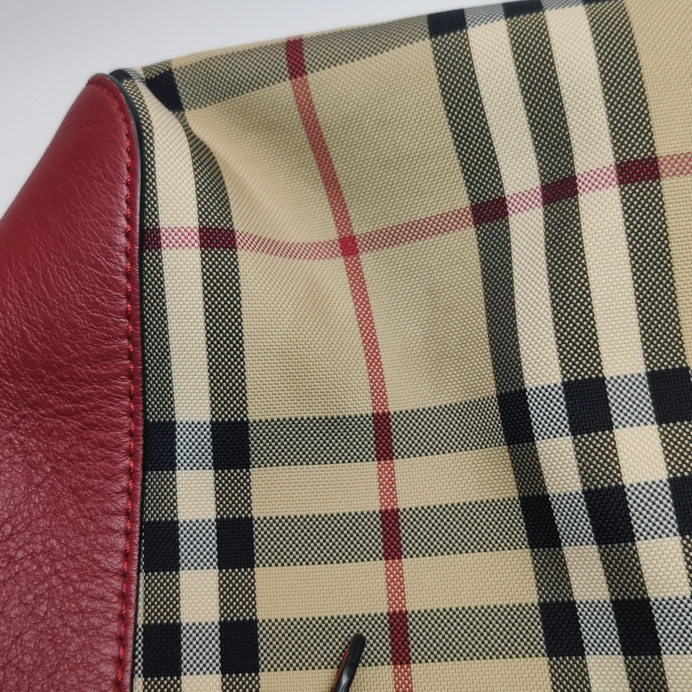 Burberry Burberry Women os Shoulder Bags Size ONE SIZE - 19 Thumbnail