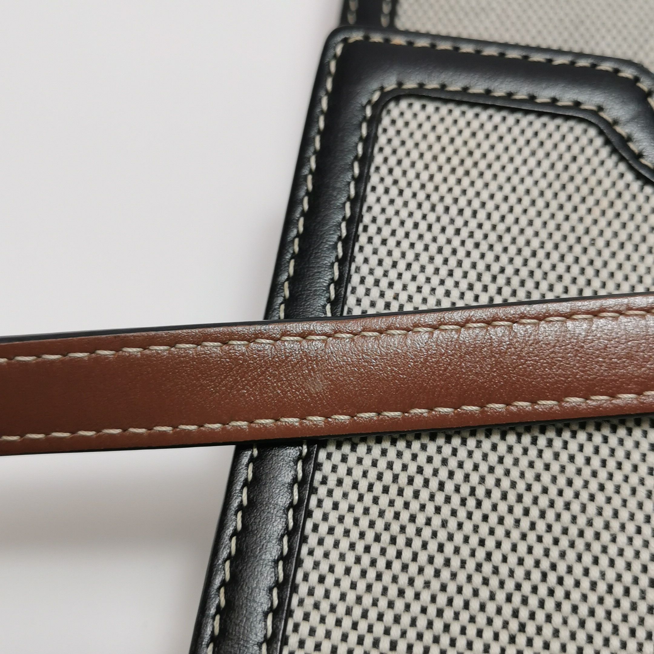 Burberry Burberry Women os Crossbody Bags Size ONE SIZE - 13 Thumbnail