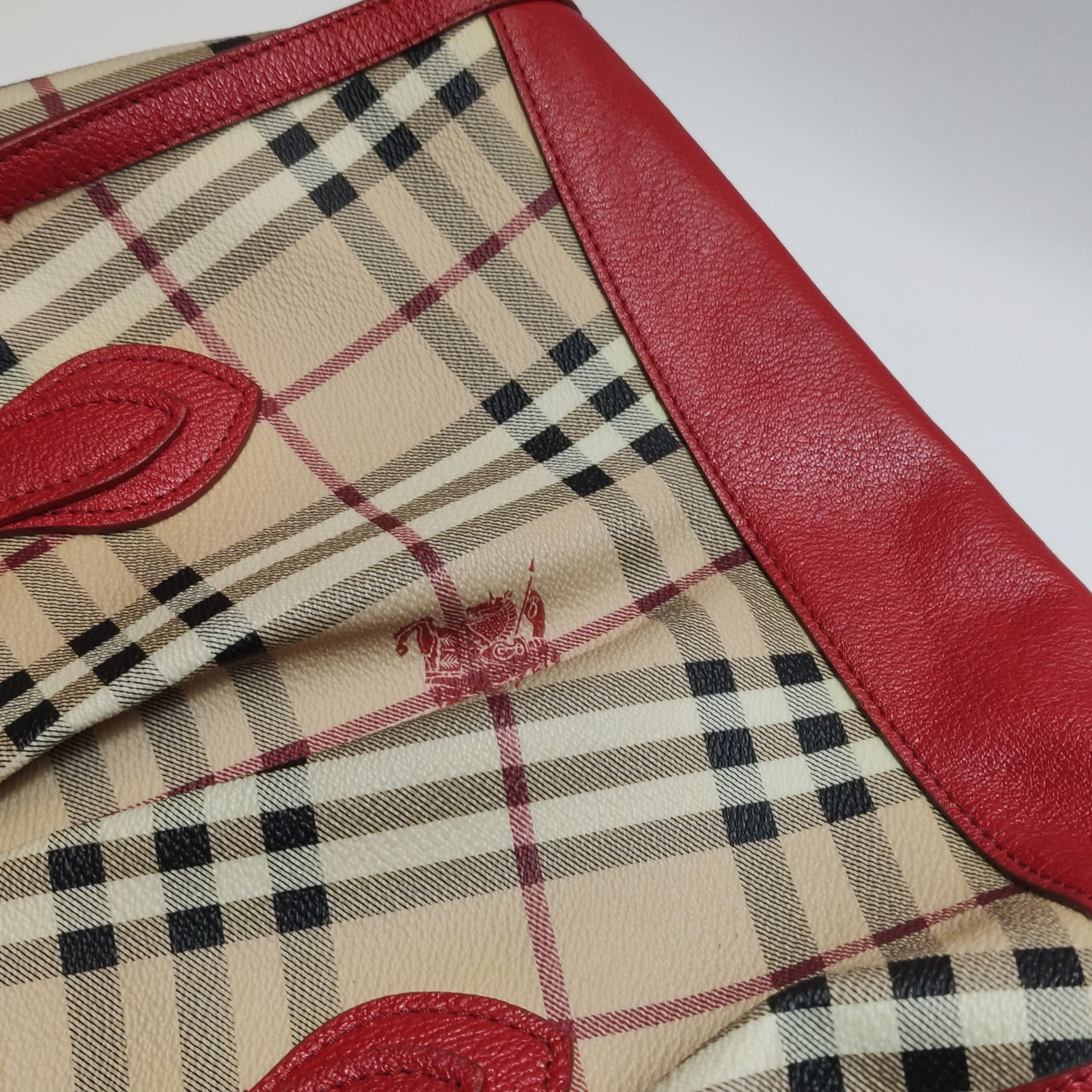 Burberry Burberry Women os Shoulder Bags Size ONE SIZE - 23 Thumbnail