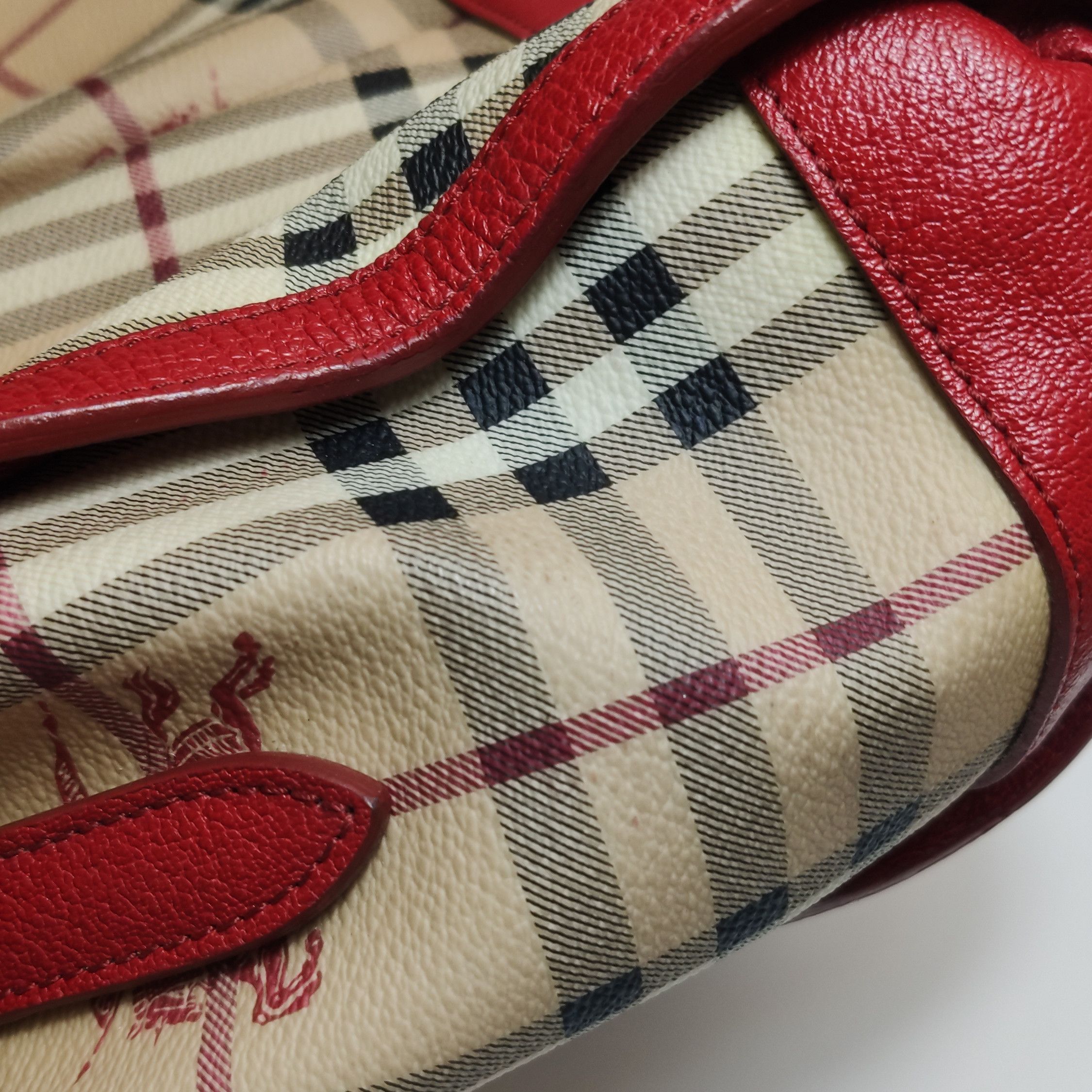 Burberry Burberry Women os Shoulder Bags Size ONE SIZE - 24 Thumbnail