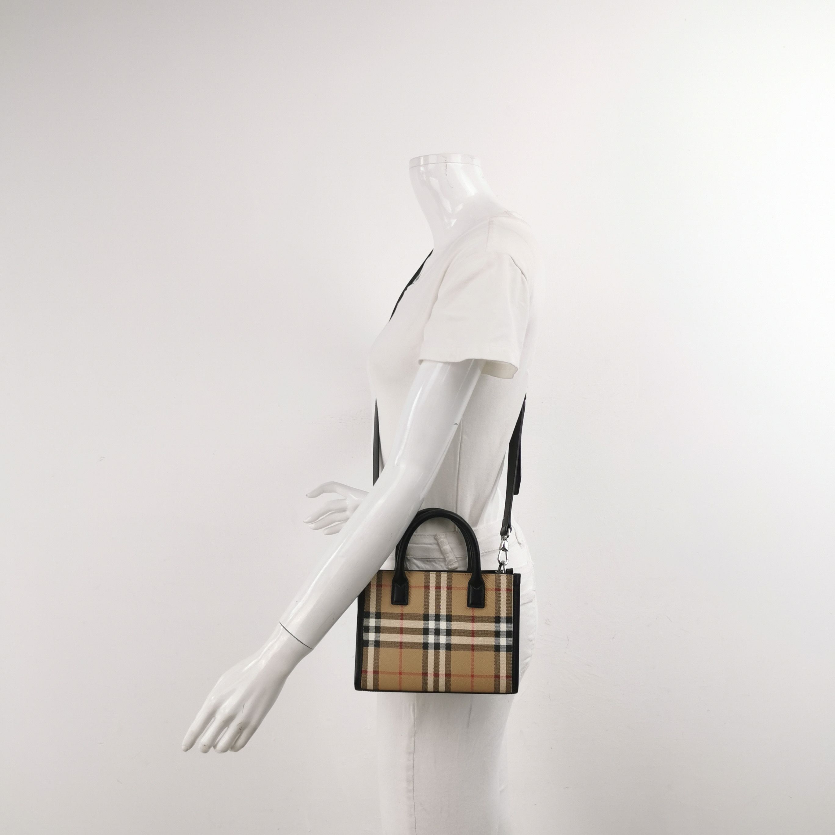 Burberry Burberry Women os Shoulder Bags Size ONE SIZE - 2 Thumbnail