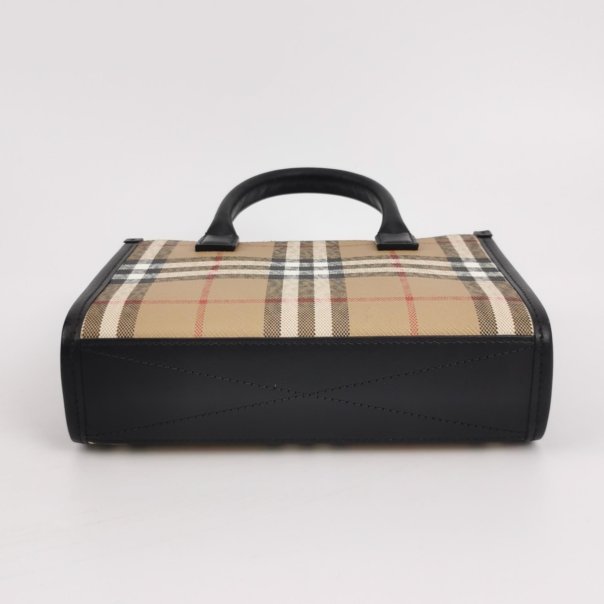 Burberry Burberry Women os Shoulder Bags Size ONE SIZE - 6 Thumbnail