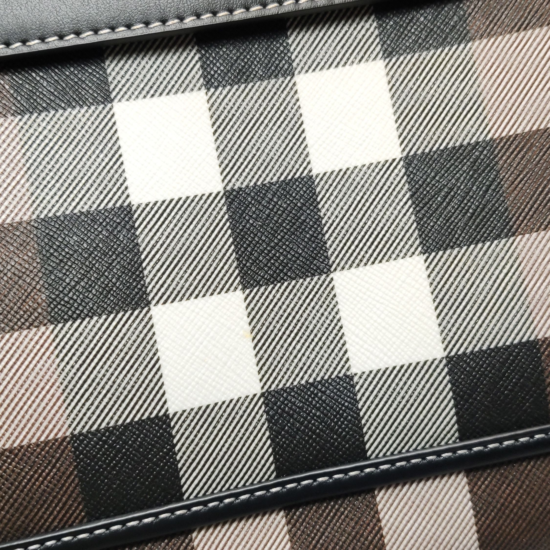 Burberry Burberry Women os Shoulder Bags Size ONE SIZE - 11 Thumbnail