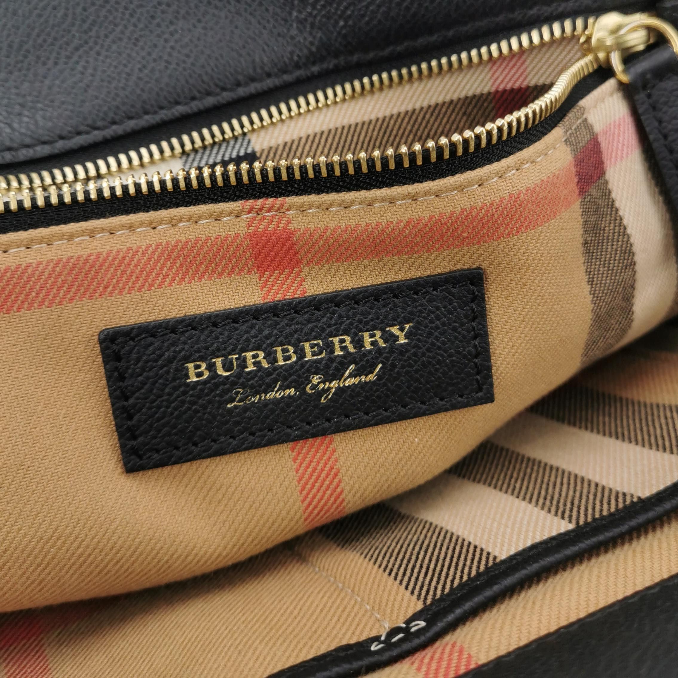 Burberry Burberry Women os Shoulder Bags Size ONE SIZE - 8 Thumbnail