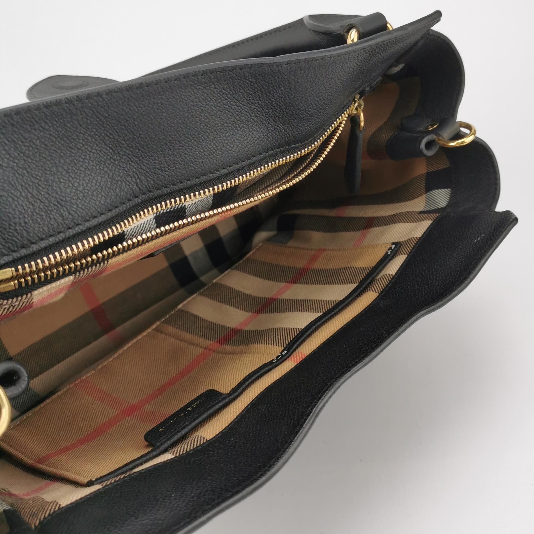 Burberry Burberry Women os Shoulder Bags Size ONE SIZE - 7 Thumbnail