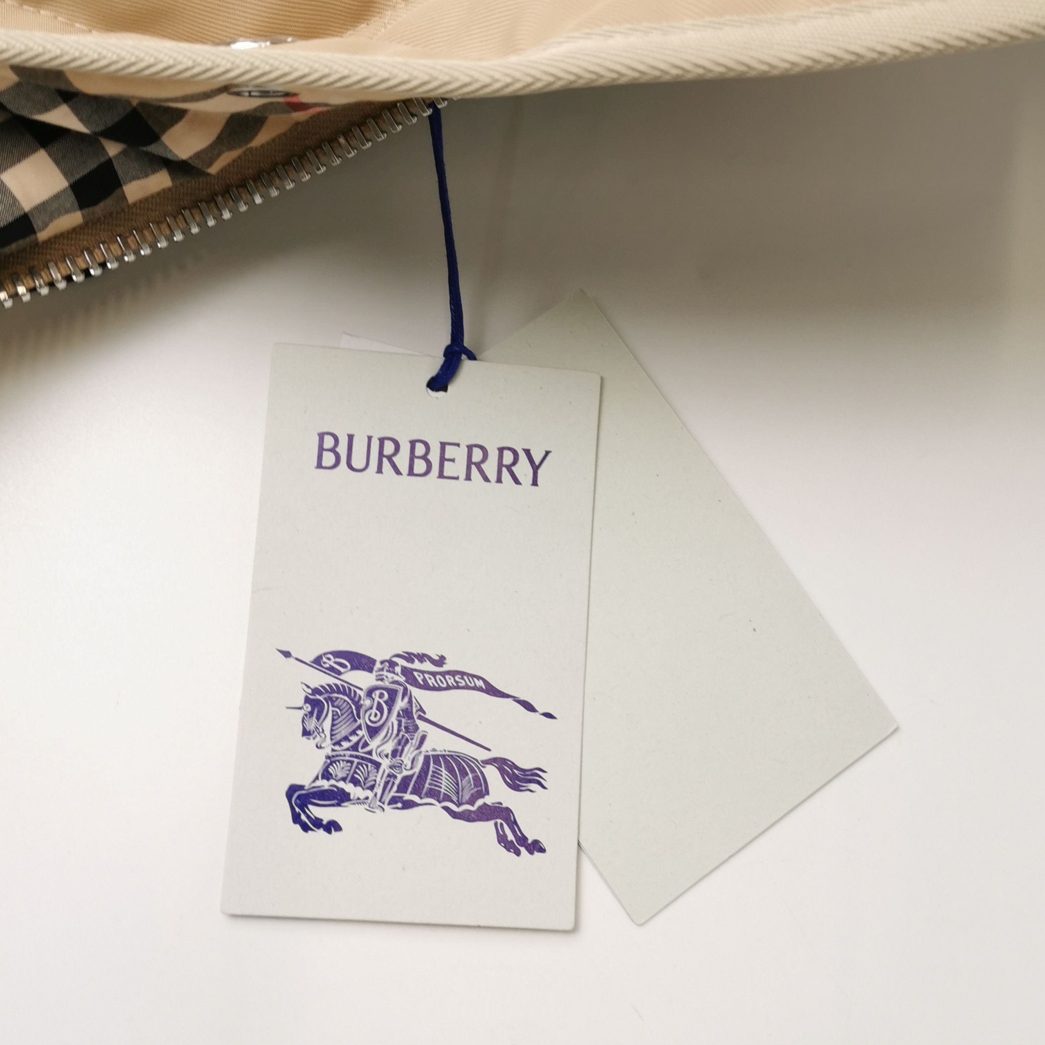 Burberry Burberry Women m Down Jackets Size M / US 6-8 / IT 42-44 - 4 Thumbnail