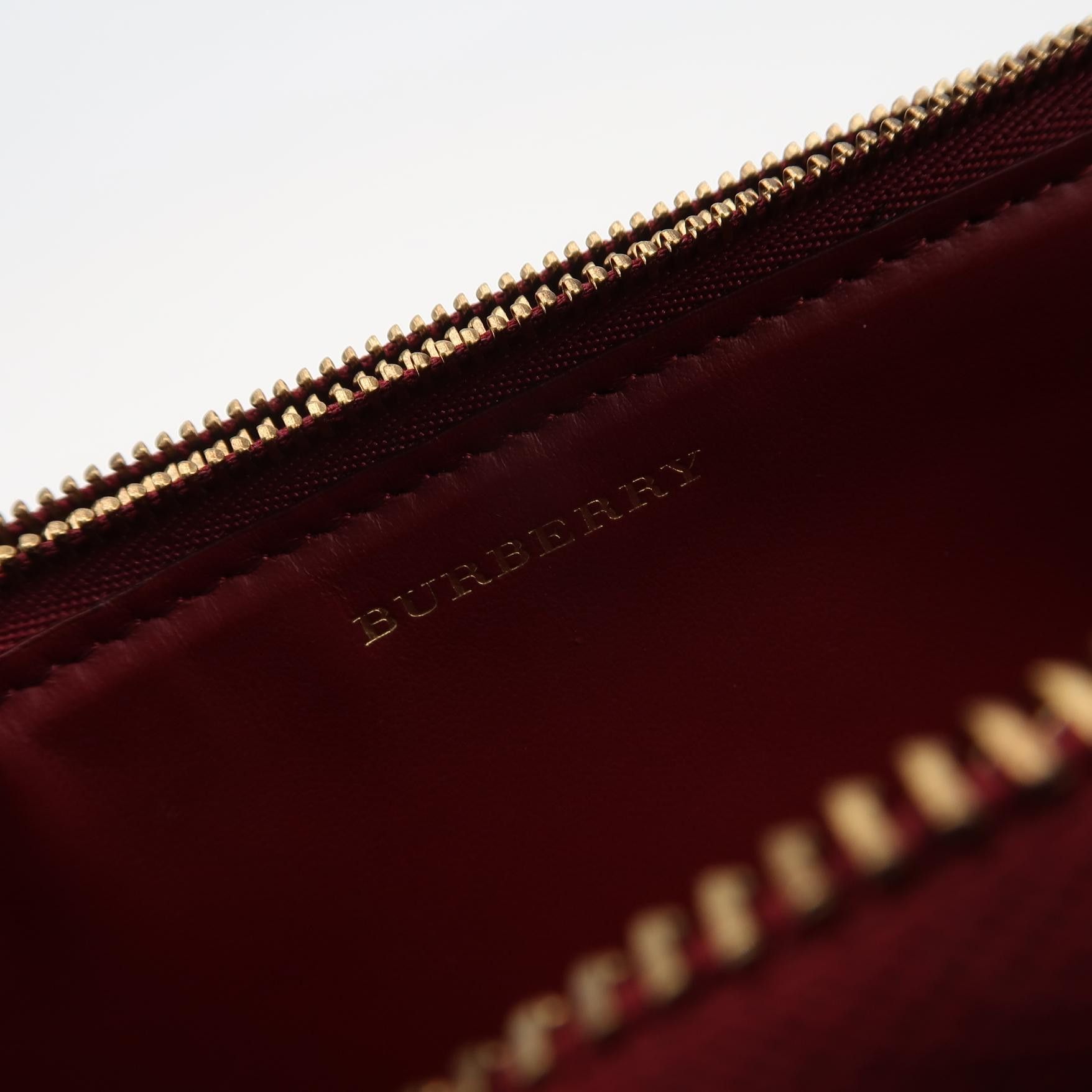 Burberry Burberry Women os Shoulder Bags Size ONE SIZE - 8 Thumbnail