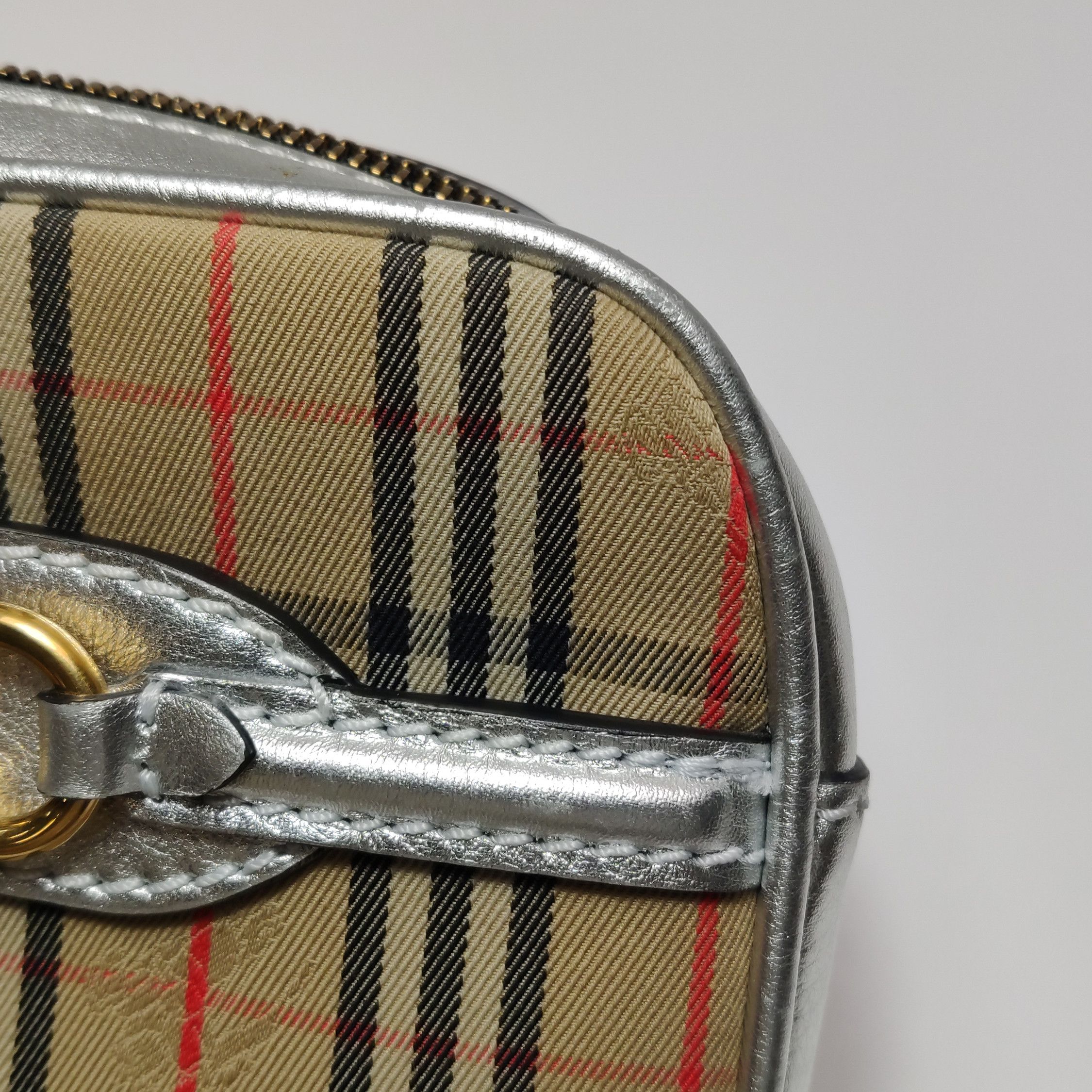 Burberry Burberry Women os Belt Bags Size ONE SIZE - 14 Thumbnail