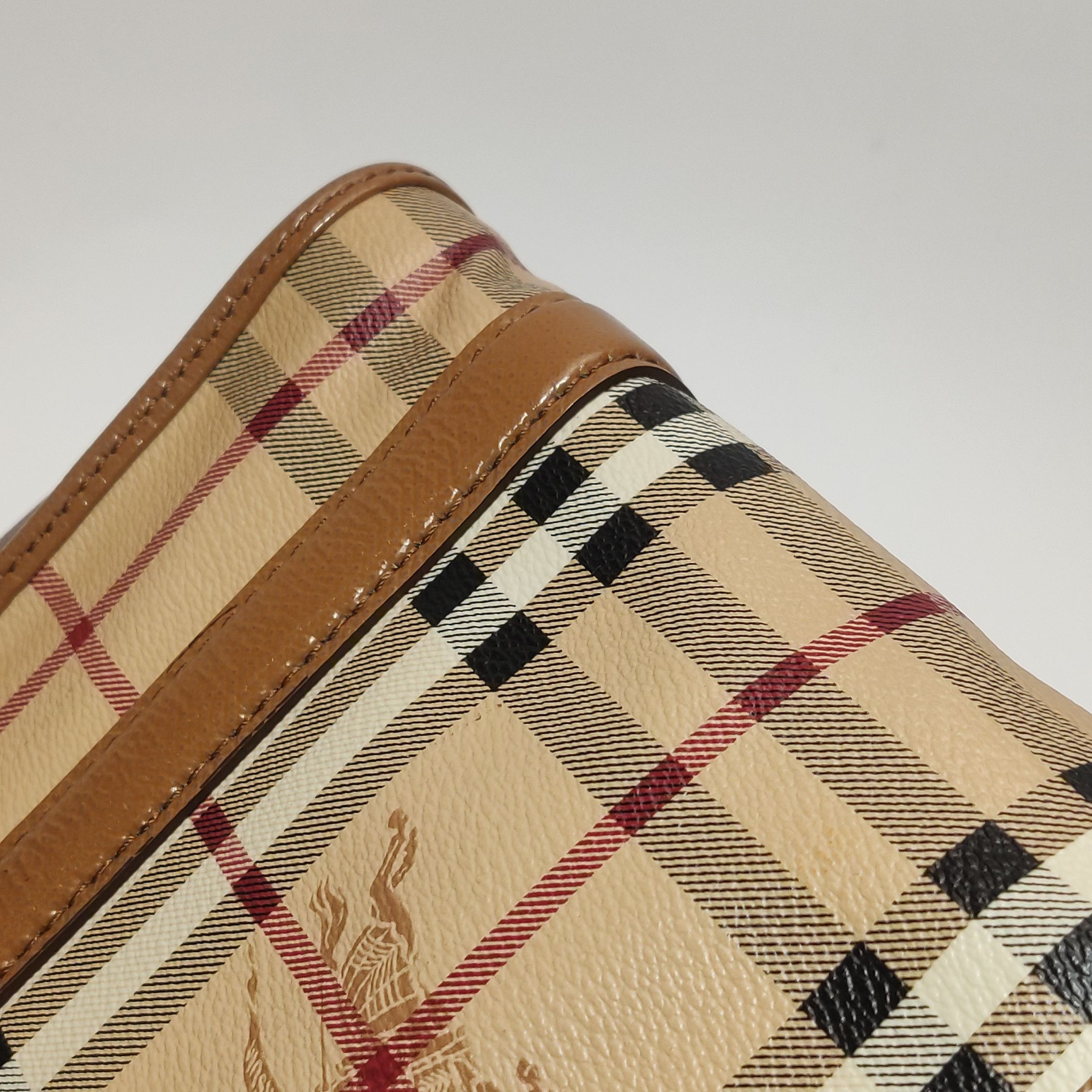 Burberry Burberry Women os Shoulder Bags Size ONE SIZE - 24 Thumbnail