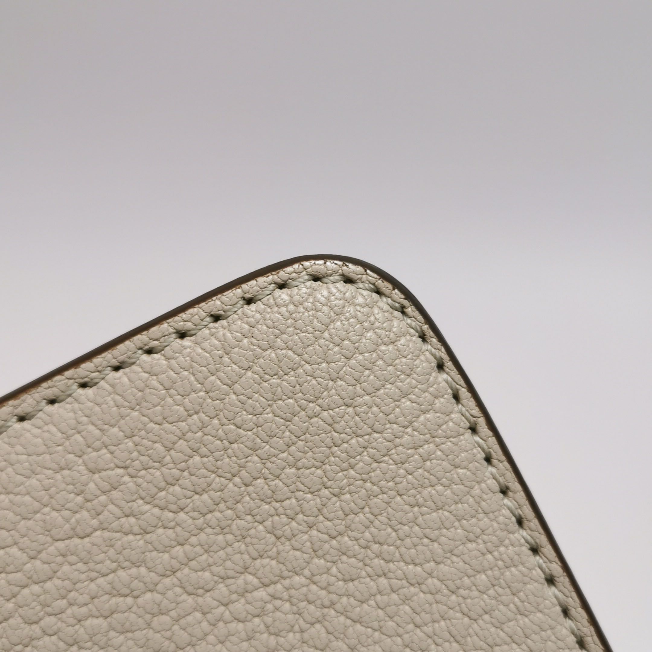 Burberry Burberry Women os Shoulder Bags Size ONE SIZE - 16 Thumbnail